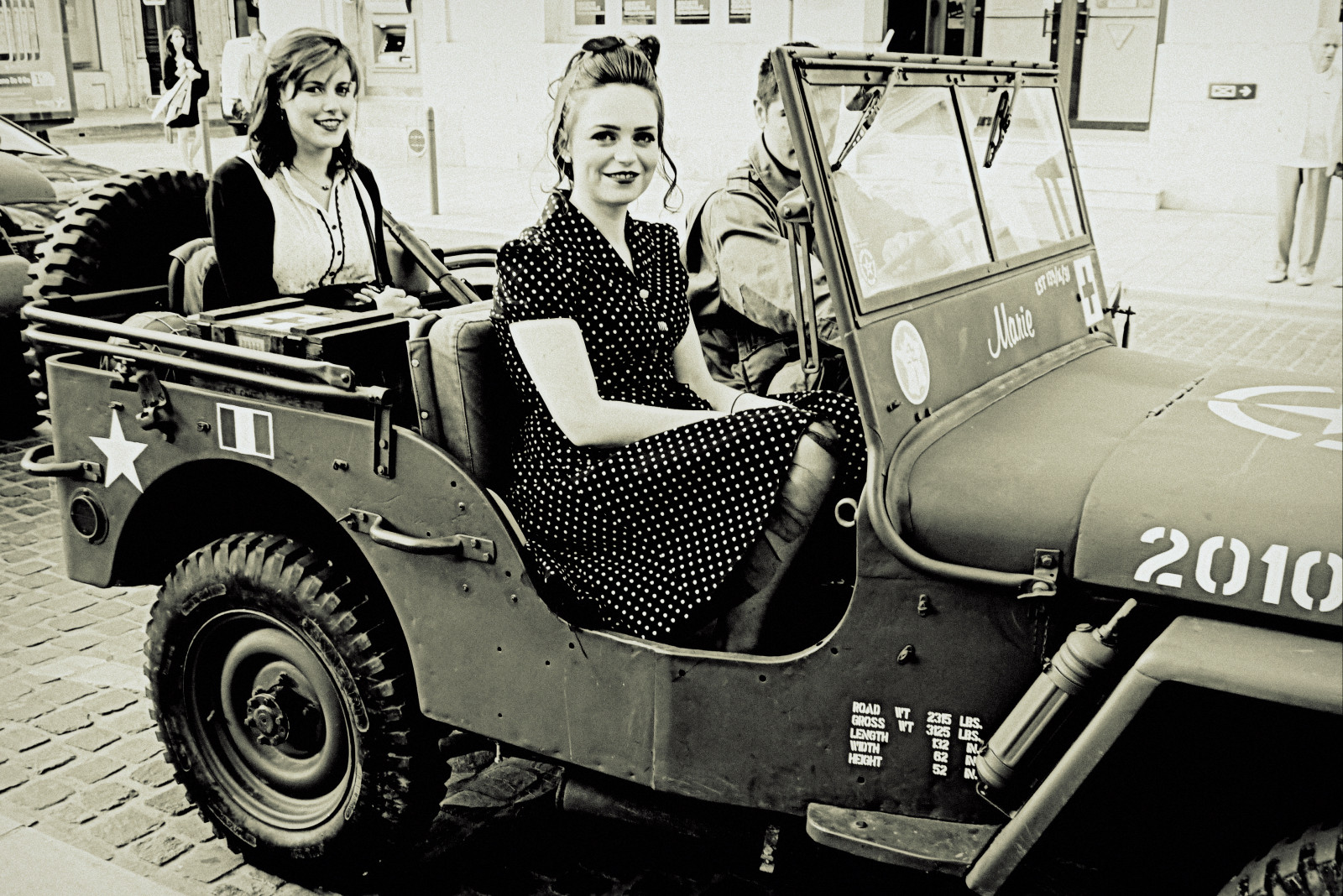 auto, vozidlo, válka, Spojené státy americké, Francie, veteránem, klasická auta, mír, Džíp, svoboda, fotografie, guerre, klasický, photomanipulation, Německo, Černý a bílý, automobilového designu, automobilový exteriér, motorové vozidlo, starožitný auto, vojenské vozidlo, liberte, Paix, deutshland, Troyes, vzpomínková slavnost