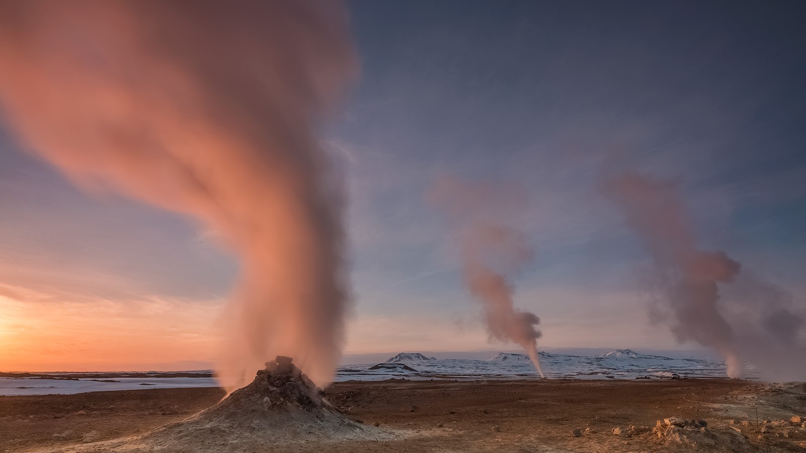 แนวนอน, พระอาทิตย์ตก, ทะเล, พระอาทิตย์ขึ้น, เช้า, ไฟ, บรรยากาศ, กีย์เซอร์, เมฆ, รุ่งอรุณ, คลื่น, 1600x900 px, น้ำพุร้อน, ภูมิประเทศ