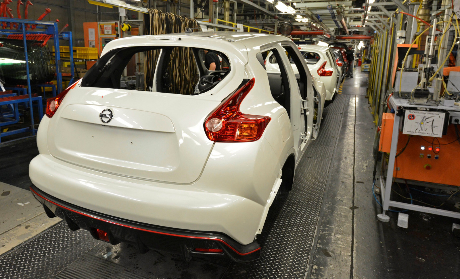 bil, køretøj, Nissan, Nissan Juke, netcarshow, netcar, bil billeder, bil foto, 2014, hjul, Juke Nismo, jord køretøj, bildesign, automotive exterior, bil make, kofanger, crossover sUV, sport utility køretøj, nummerplade, kompakt SUV