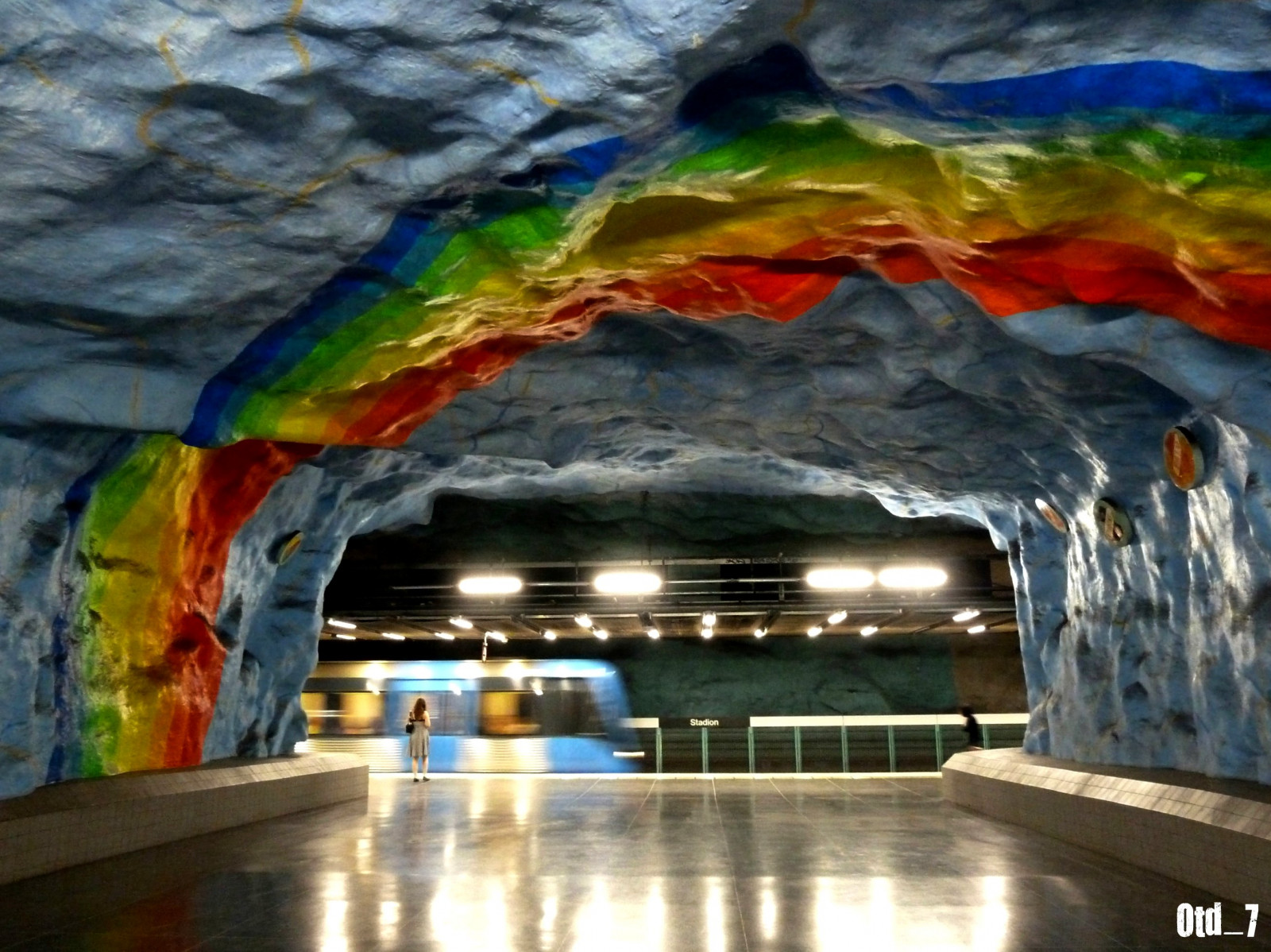 en, UMĚNÍ, stanice, vlak, podzemí, metro, de, duha, nástěnná malba, metro, Švédsko, Stockholm, stadión, sen, oblouk, jo, peinture, ciel, Estadio, ubahn, Sverige, capitale, olympijský, mur, Stade, olympique, Stadio, tunnelbana, Fresque, Quais, semiš, Scandinavie, tunnelbanestation