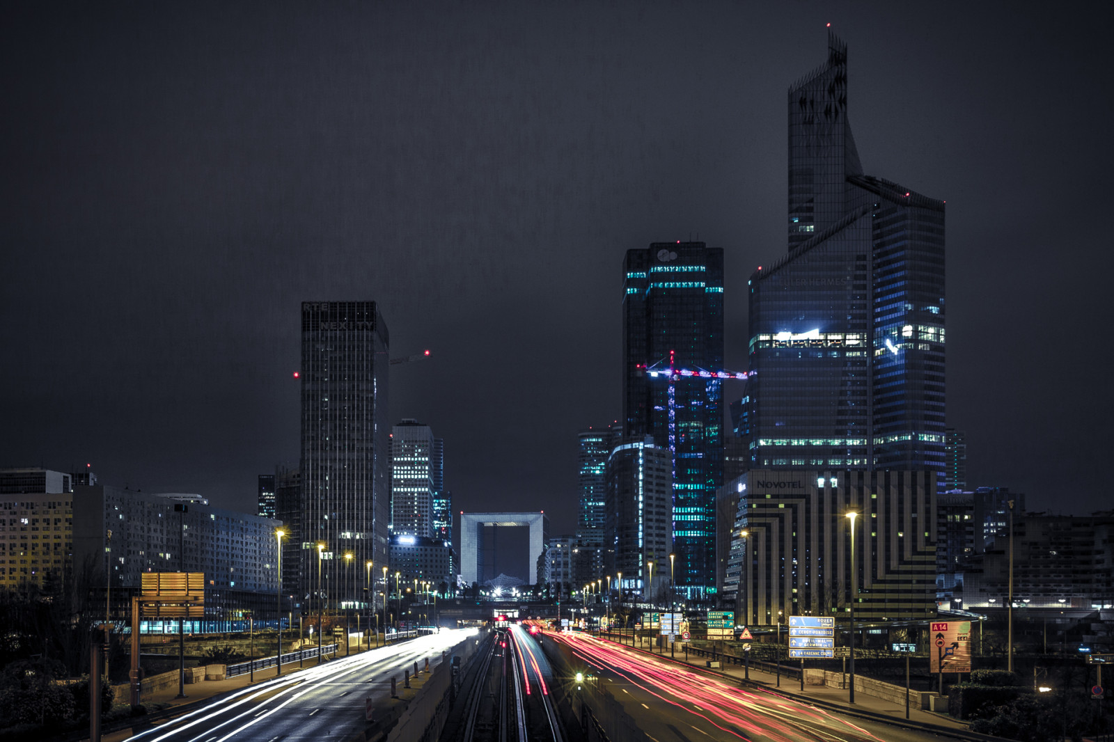 cesta, ulice, město, výlet, cestovat, modrý, zima, tapeta na zeď, nebe, městský, Černá, Francie, sLR, cars, barvy, auto, panoráma, noc, složení, mrakodrap, Kánon, krajina, fotografování, gris, světla, hotel, Reflex, Evropa, flickr, Noir, oblouk, Photographie, Nanterre, jeřáb, couleurs, pohlednice, hiver, doprava, šedá, La Défense, voiture, bleu, ciel, Únor, dSLR, paysage, litovat, nuit, Île-de-France, ville, grue, immeuble, voitures, Lumieres, Novotel, arche, vehicule, Fevrier, objectif, 2014, cartepostale, Gratteciel, hautsdeseine, Véhicules, Fonddecran, 60d, Transtandard, cedreams