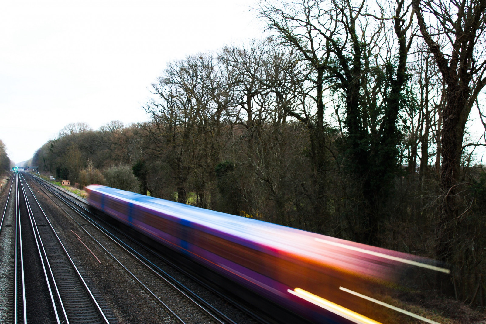 Spojené království, greatbritain, most, Anglie, Pohyb, Londýn, vlak, Kánon, světla, hnutí, Evropa, flickr, Spojené království, soumrak, leden, stopy, kolejnice, železnice, Rozmazané, Hampshire, waterloo, gb, amatér, canondslr, southwesttrains, začátečník, pražce, hlavní linie, 2015, canonphotography, Cvrlikání, tumblr, canon100d, Instagram