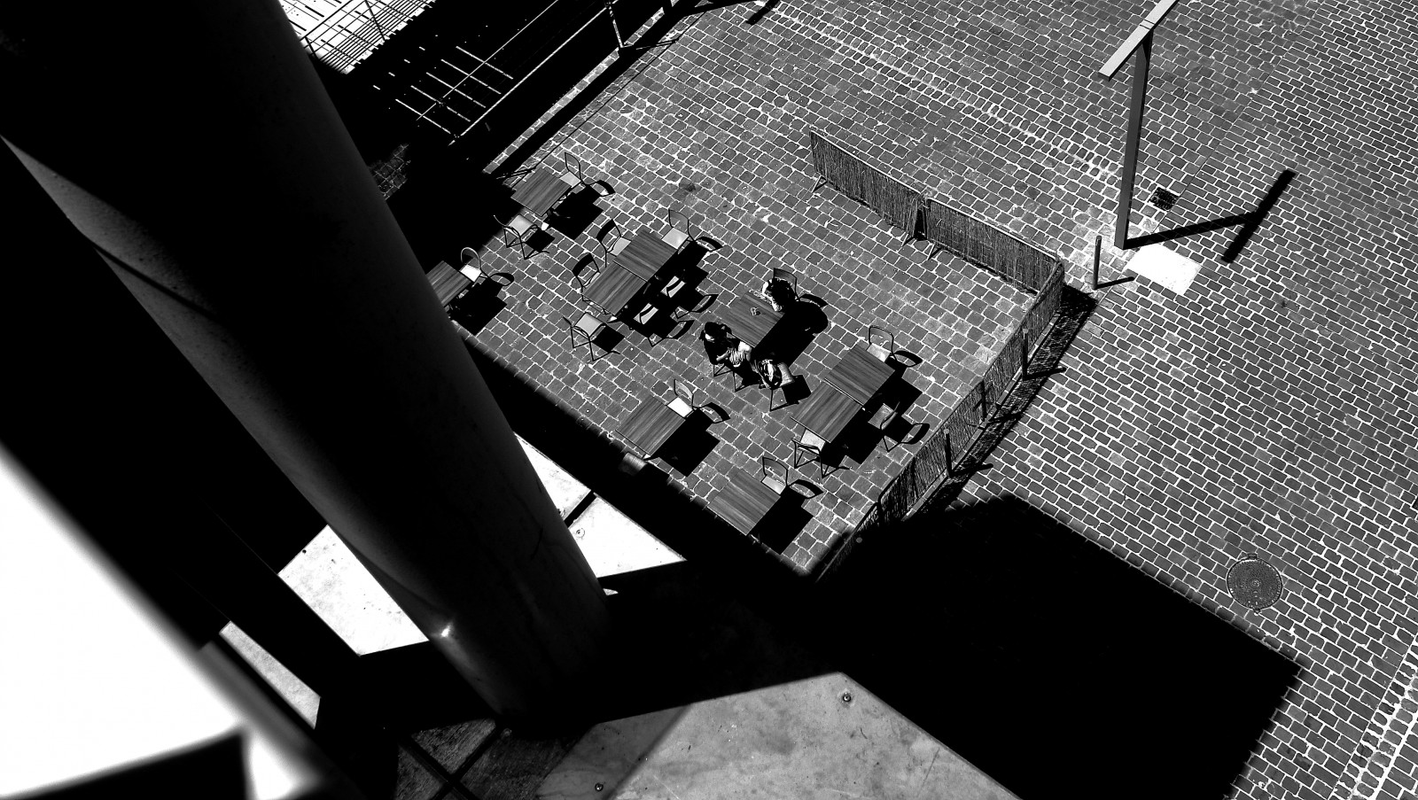 sort, monokrom, gade, arkitektur, by-, bygning, skygge, fotografering, mønster, bar, noir, vinkel, Gade syn, design, linje, rue, noiretblanc, blackandwithe, photoderue, urbanarte, paris13, photopascalcolin, sort og hvid, monokrom fotografering, skrifttype, dagslys, quais, Paves, stock photography