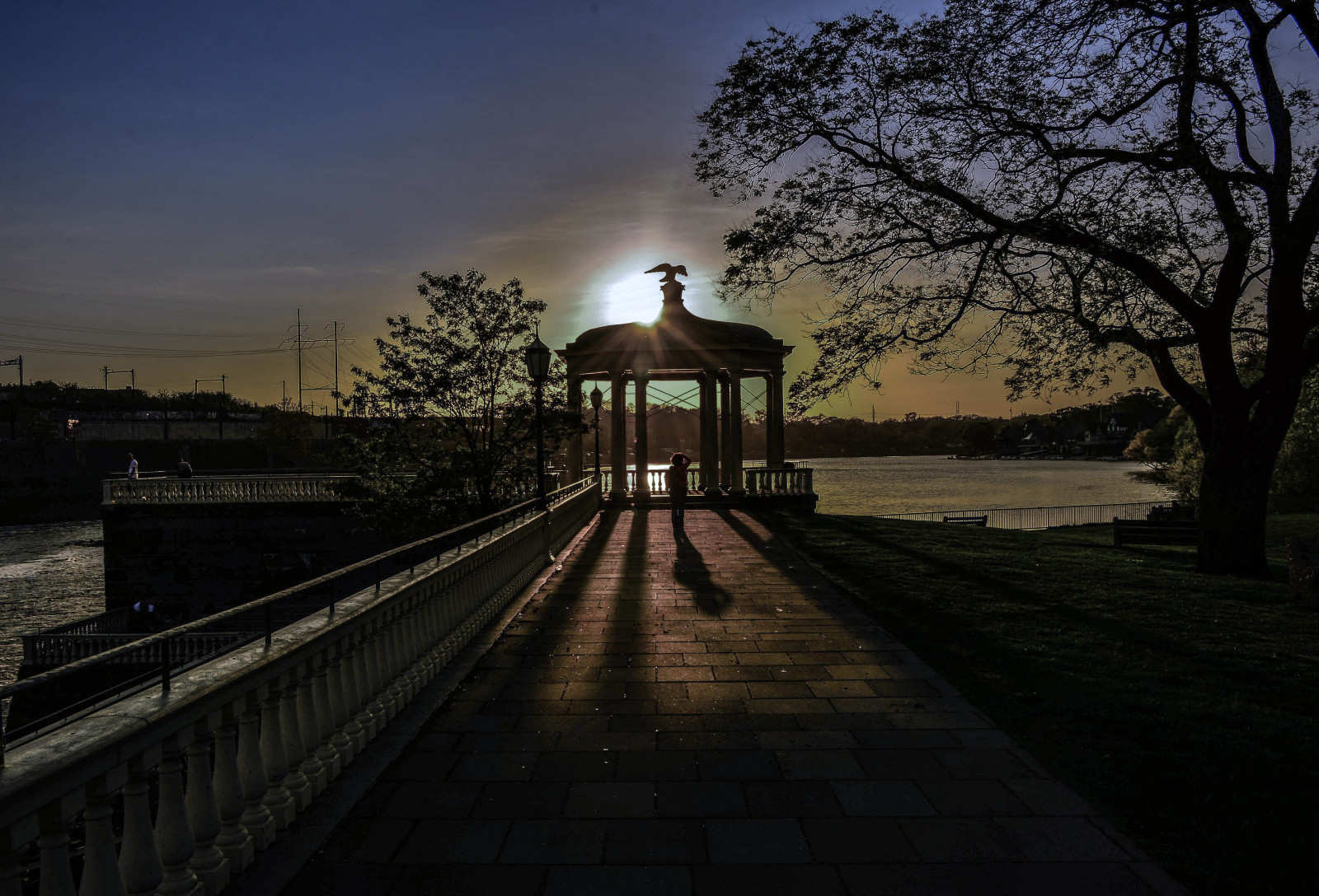 slunečnímu záření, stromy, krajina, Photoshop, západ slunce, noc, voda, Příroda, stín, svítání, večer, ráno, Nikon, soumrak, doprava, Philadelphie, světlo, svítání, mygearandme, osvětlení, tma, silouette, D600, nikor, meandmygear, mycamerabag, atmosférický jev, planeta Země, CameraBag, fairmountdam, awesomeshots