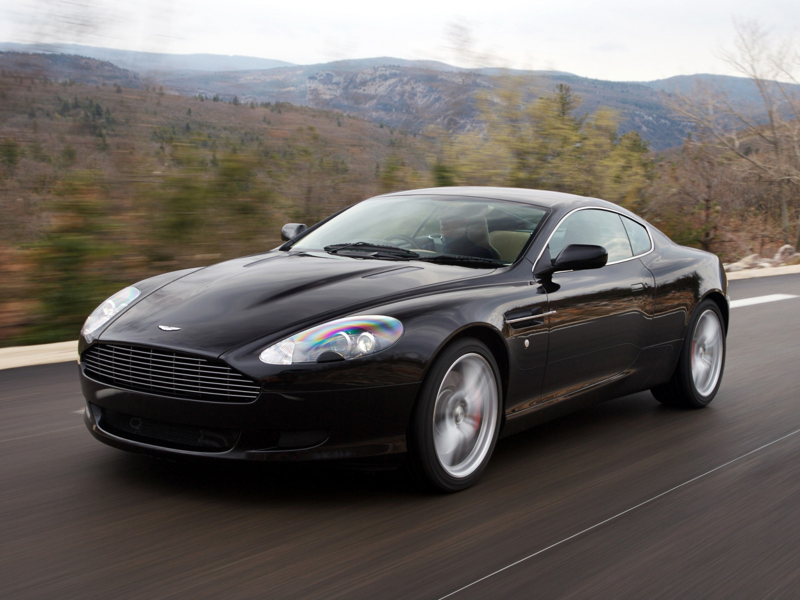 sport, træer, sort, bjerge, natur, bil, køretøj, sidebillede, sportsvogn, Aston Martin, Aston Martin DBS, asfalt, coupe, ydeevne bil, Aston Martin DB9, Aston Martin Vantage, 2006, biler, fart, stil, superbil, DB9, jord køretøj, bildesign, luksus køretøj, personlig luksus bil, Aston Martin DBS v12, Aston Martin v8 udsigtspunkt 2005, Aston Martin virage, Aston Martin v8, Aston Martin rapide