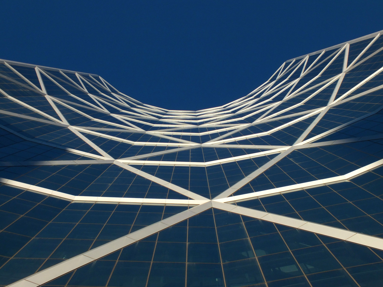 architettura, spazio, costruzione, cielo, nuvole, simmetria, blu, modello, Canada, Alberta, struttura, Calgary, angolo, leggero, linea, platinumheartaward, clickcamera, giorno, energia, sfondo del computer, atmosfera della terra, illuminazione diurna, fixed link