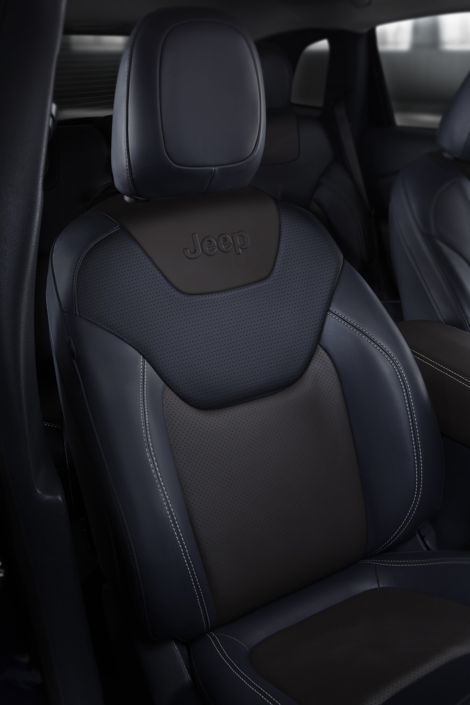 Auto, Fahrzeug, Sportwagen, Audi A1, Jeep, Netcarshow, Netcar, Auto Bilder, Auto Foto, 2016, Cherokee Limited, Landfahrzeug, Automotive außen, Automobil machen, Familienwagen, Stadtauto, Sport Nutzfahrzeug, Kleinwagen