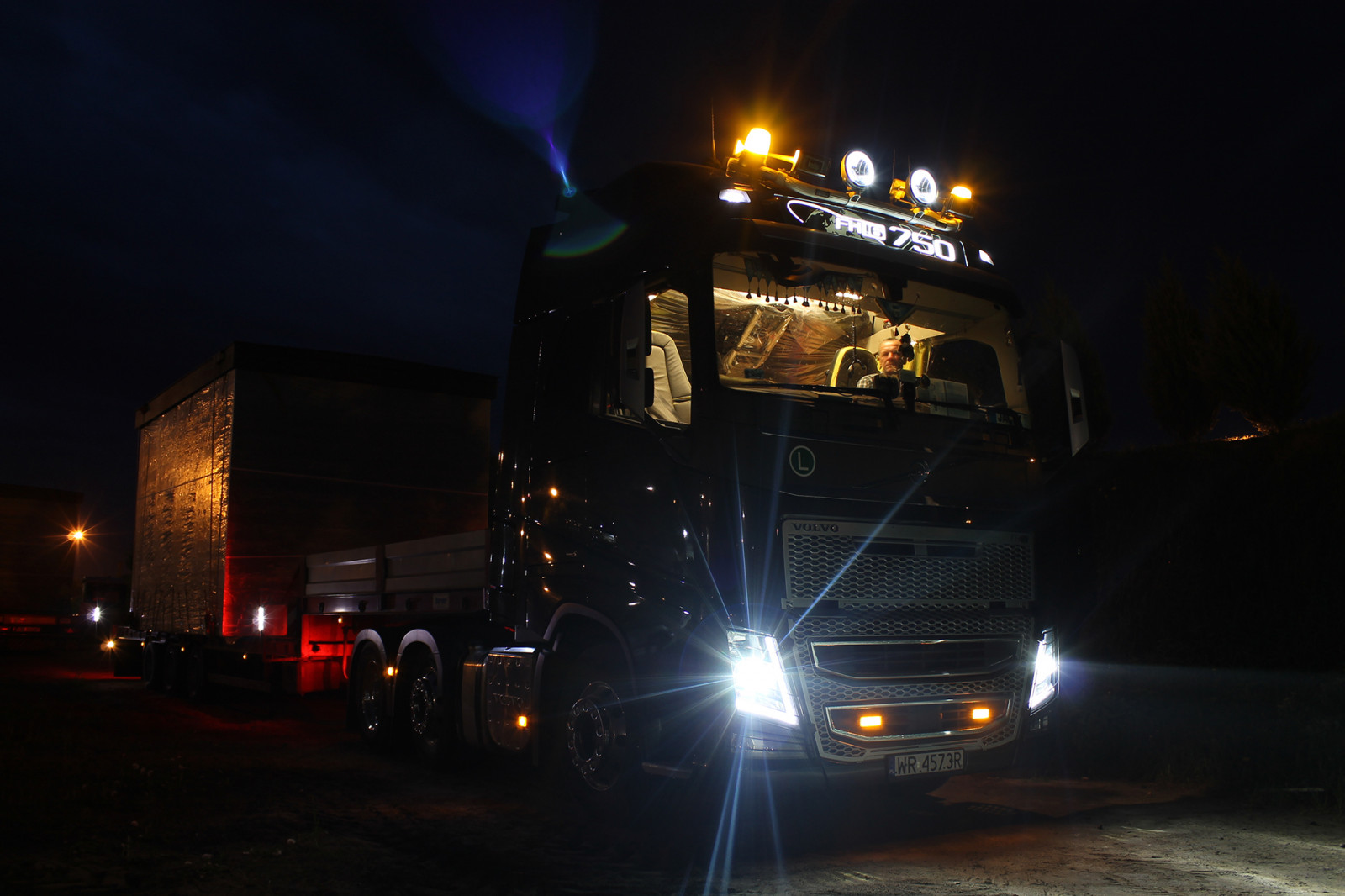 noc, auto, vozidlo, večer, provoz, Volvo, doprava, půlnoc, IV, světlo, osvětlení, 750, tma, Pozdravy, přátelský, pl, velmi, pro, automobilového designu, motorové vozidlo, druh dopravy, Ovladače, fh, Opalenica, Strunobet