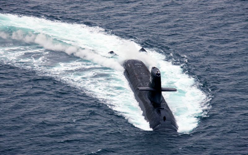 submarino,2560x1600 px,Ry