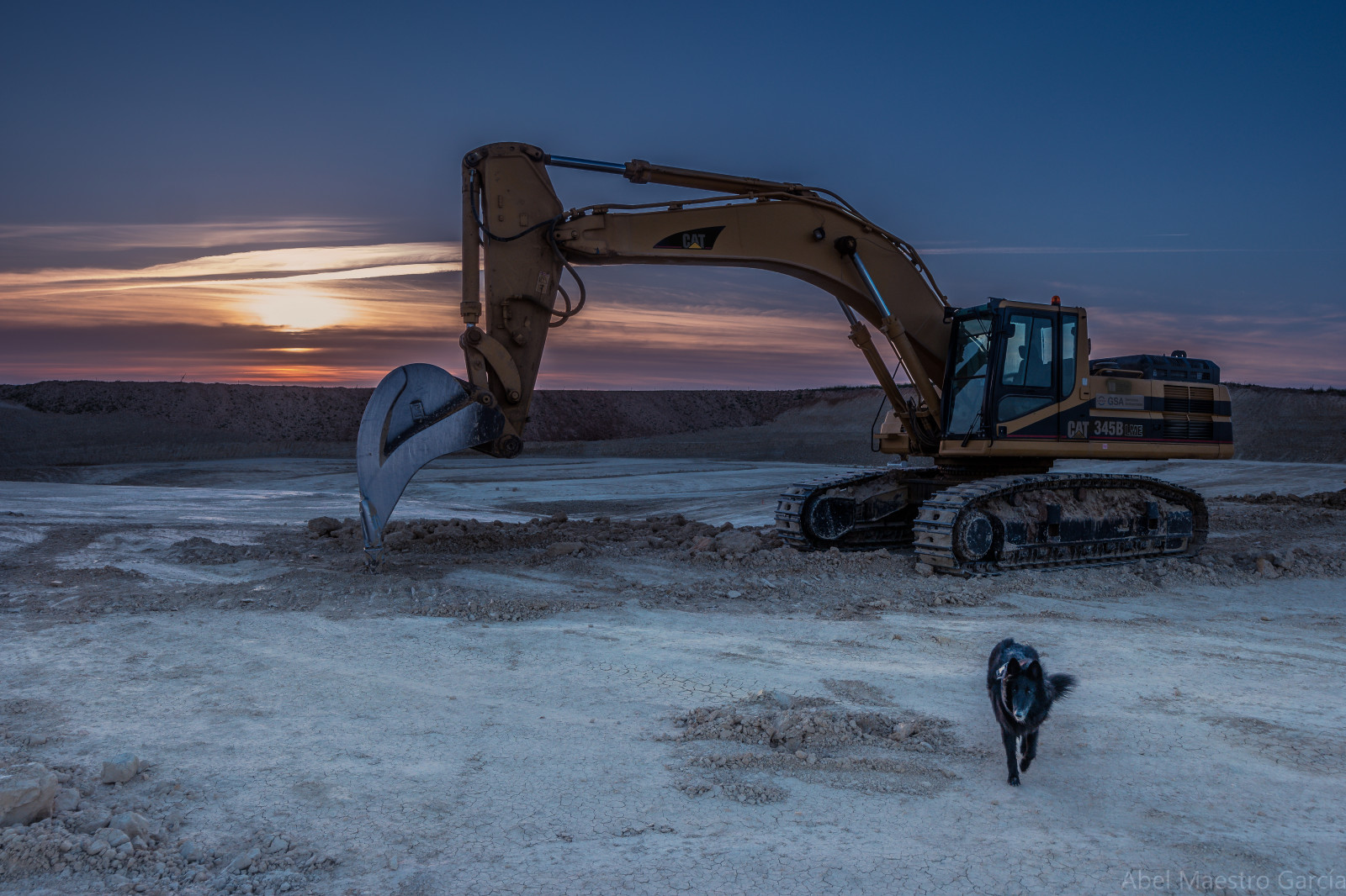 landskab, solnedgang, hav, sand, rød, himmel, sne, vinter, skyer, strand, blå, is, kyst, hund, Sol, forår, Sol, Sevilla, dyr, ocean, bølge, cielo, paisaje, perro, pastor, abel, andalucia, atardecer, primavera, rojo, Sevilla, Belga, maquina, excavadora, beatifull, samgung, samyag, abelmaestro, materiale