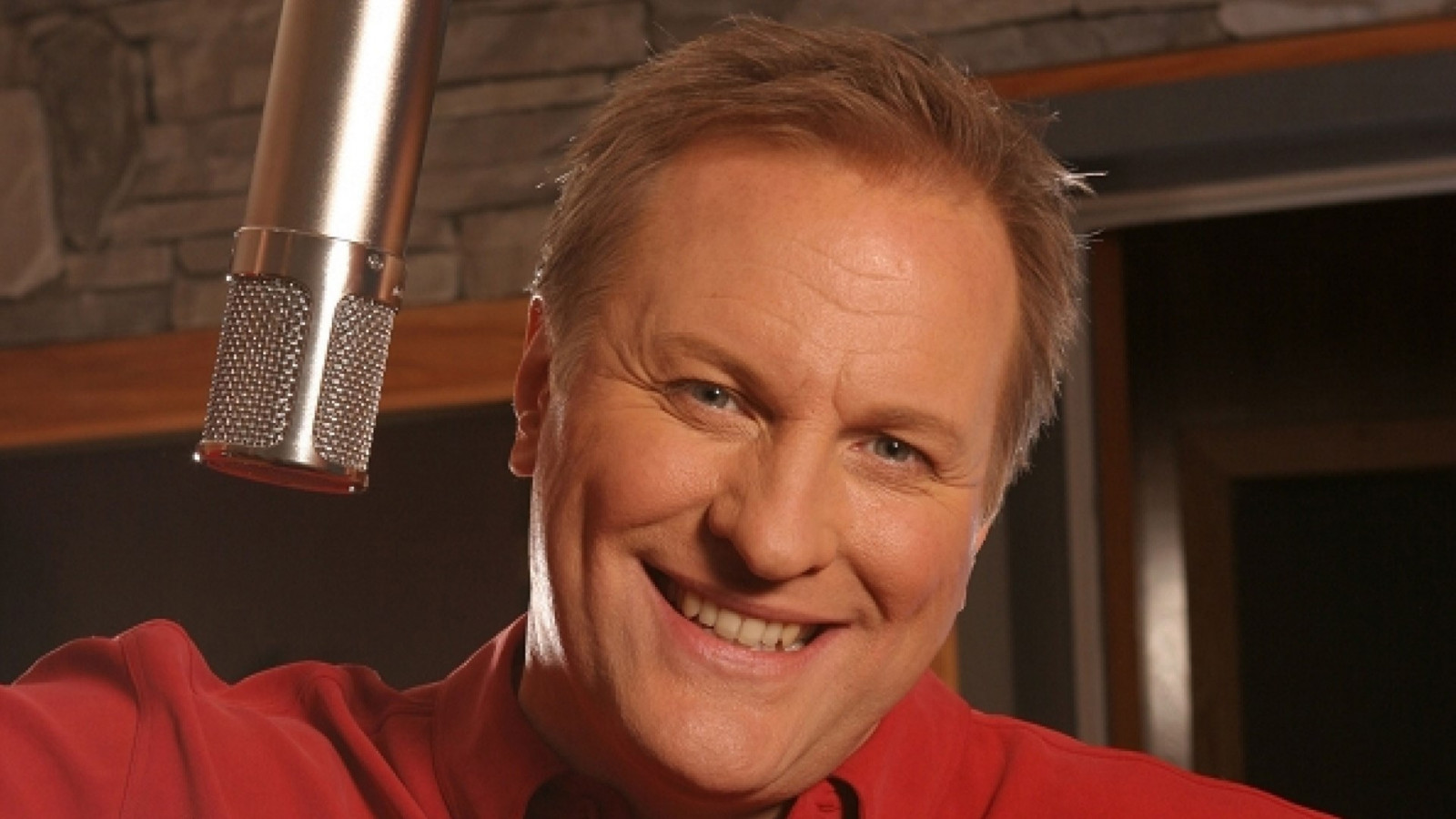 Wallpaper : collin raye, smile, face, microphone, shirt 1920x1080