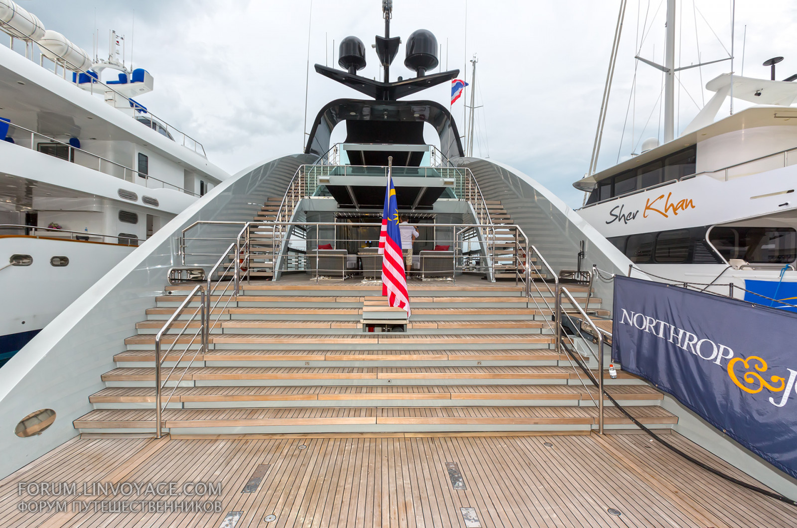 krajina, loď, loď, západ slunce, moře, záliv, noc, voda, Příroda, pobřeží, nebe, vozidlo, pláž, modrý, večer, pobřeží, slunce, luxus, výletní loď, ostrov, dok, šťastný, jachta, Thajsko, jasný, chodník, rybolov, veletrh, trajekt, nábřeží, světlo, barva, mrak, den, venkovní, severní, oceán, vlna, zábava, pobřeží, výstava, plavidlo, stožár, show, phuket, obratník, přítel, Patong, Superyacht, Megayacht, Karon, kata, vedený, nabídka, malý člun, měšťan, lodičky, osobní loď, luxusní jachtu