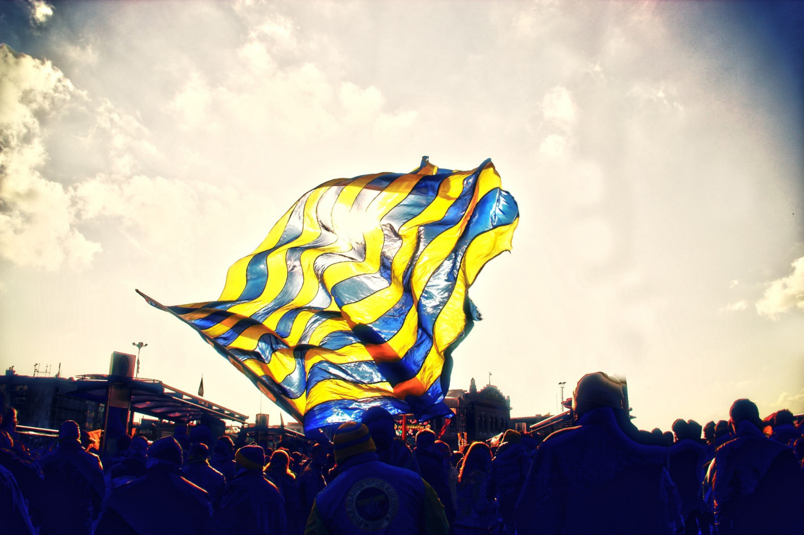 Papel De Parede Raios Solares Clubes De Futebol Fenerbah Festival