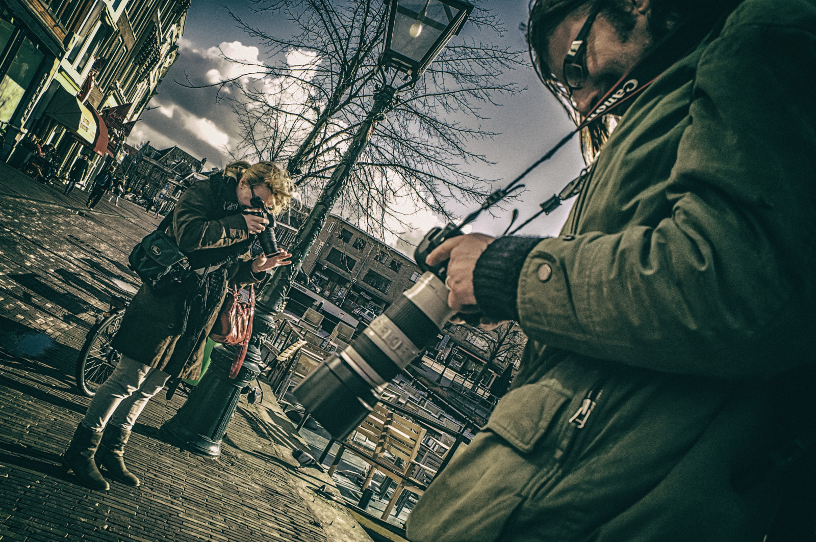 kontrast, město, ulice, městský, fotografování, voják, Kánon, Nikon, 2015, Viněta, Lightroom, Holandsko, nik, fotografie, streetphotography, obraz, D700, streetcandid, Snímek obrazovky, topazlabs, tónování, fotografové, Leiden