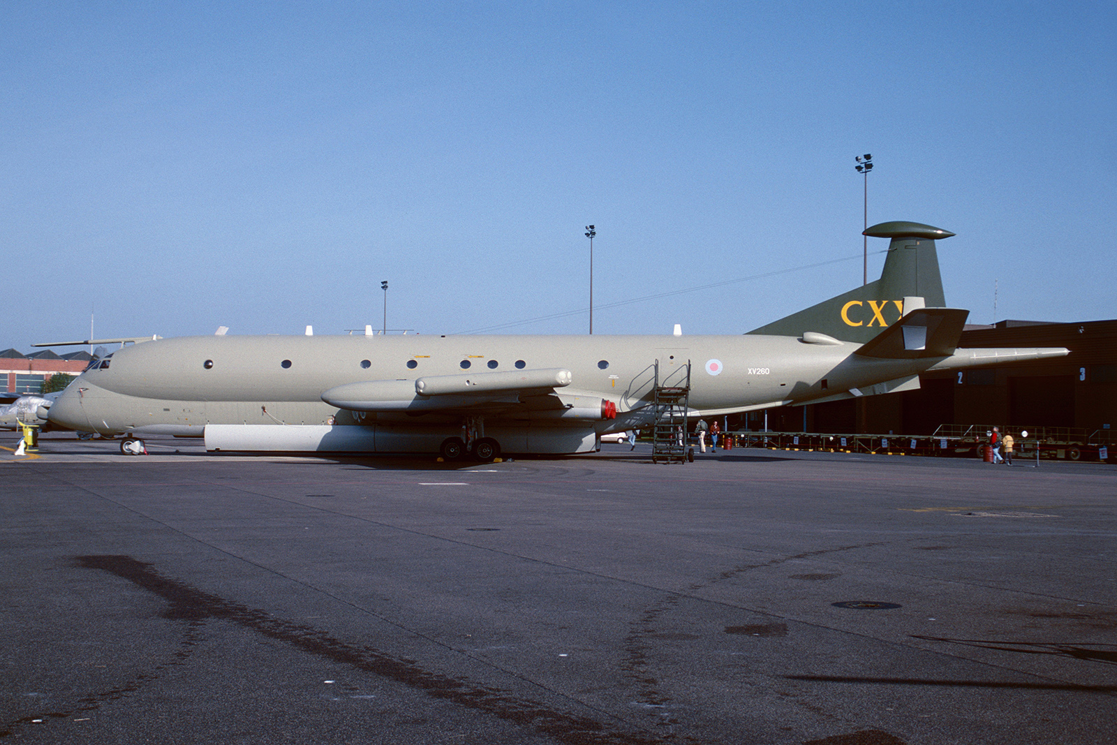 xv260, hawkersiddeley, Nimrod, MR2, raf, royalairforce, rafleuchars, Airshow, 1993, egql, válečný, námořní, hlídka, letectví, letadlo, letoun, letadlo, obraz, markp51, Nikon, Kodachrome, 64, skluzavka, film, aviationphotography