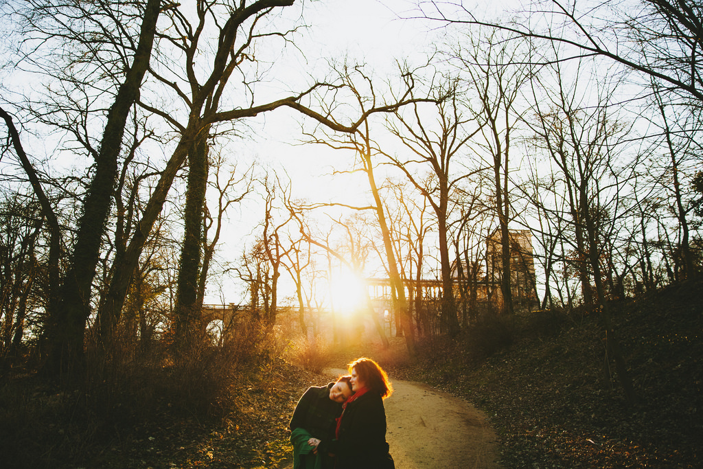 slunečnímu záření, stromy, les, ženy, západ slunce, Příroda, milovat, park, zima, silnice, žlutý, ráno, Německo, slunce, Přátelé, světlo, strom, podzim, list, rostlina, sezóna, dívky, žena, spolu, cesta, obejmout, potsdam, brandenburg, samesex, zálesí, místo výskytu, atmosférický jev, dřevina