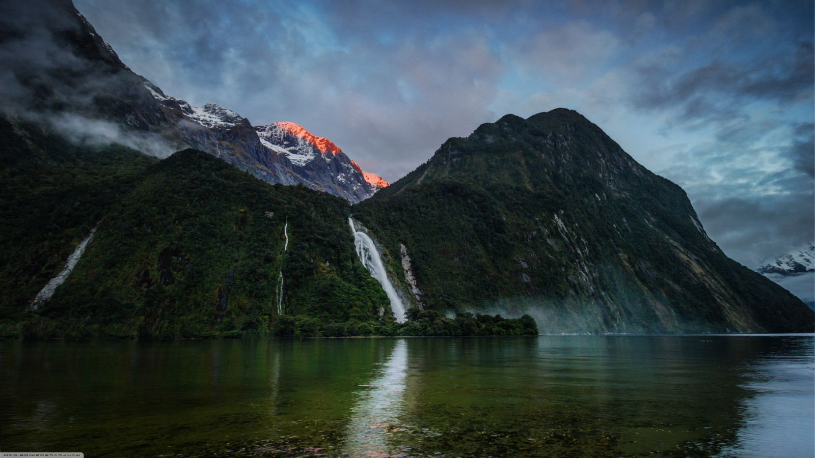 paesaggio, cascata, lago, acqua, natura, riflessione, fotografia, fiordo, natura selvaggia, Alpi, nube, montagna, 3840x2160 px, lago, fenomeno atmosferico, morfologie montane, landform, caratteristica geografica, corpo d'acqua, catena montuosa, geomorfologia glaciale, giochi d'acqua