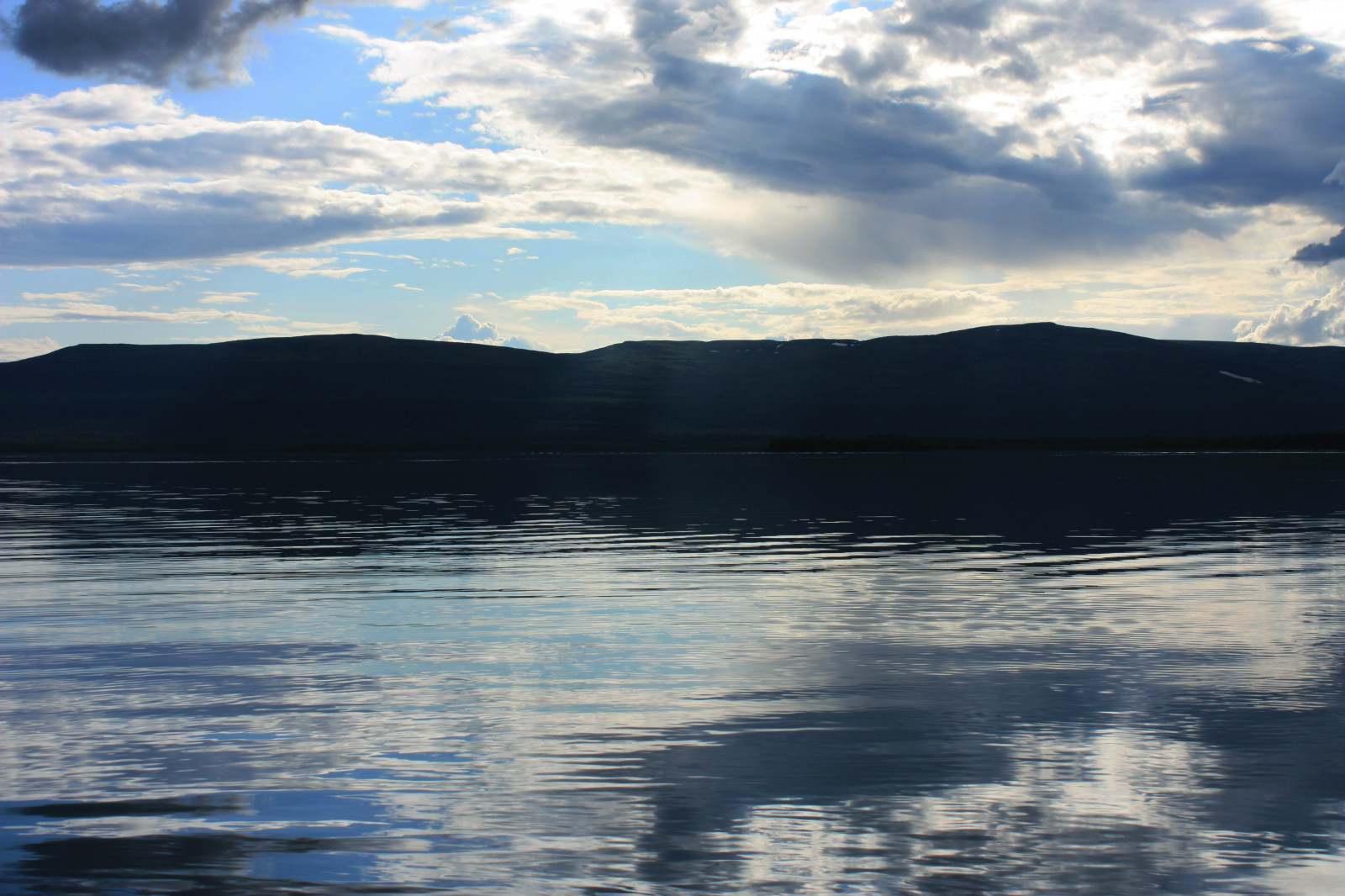 sollys, landskab, solnedgang, hav, Bugt, bakke, sø, vand, natur, kyst, afspejling, himmel, køretøj, aften, morgen, kyst, flod, horisont, skumring, Karelia, Sky, bjerg, daggry, ocean, bølge, reservoir, 4272x2848 px, loch, krop af vand, meteorologisk fænomen