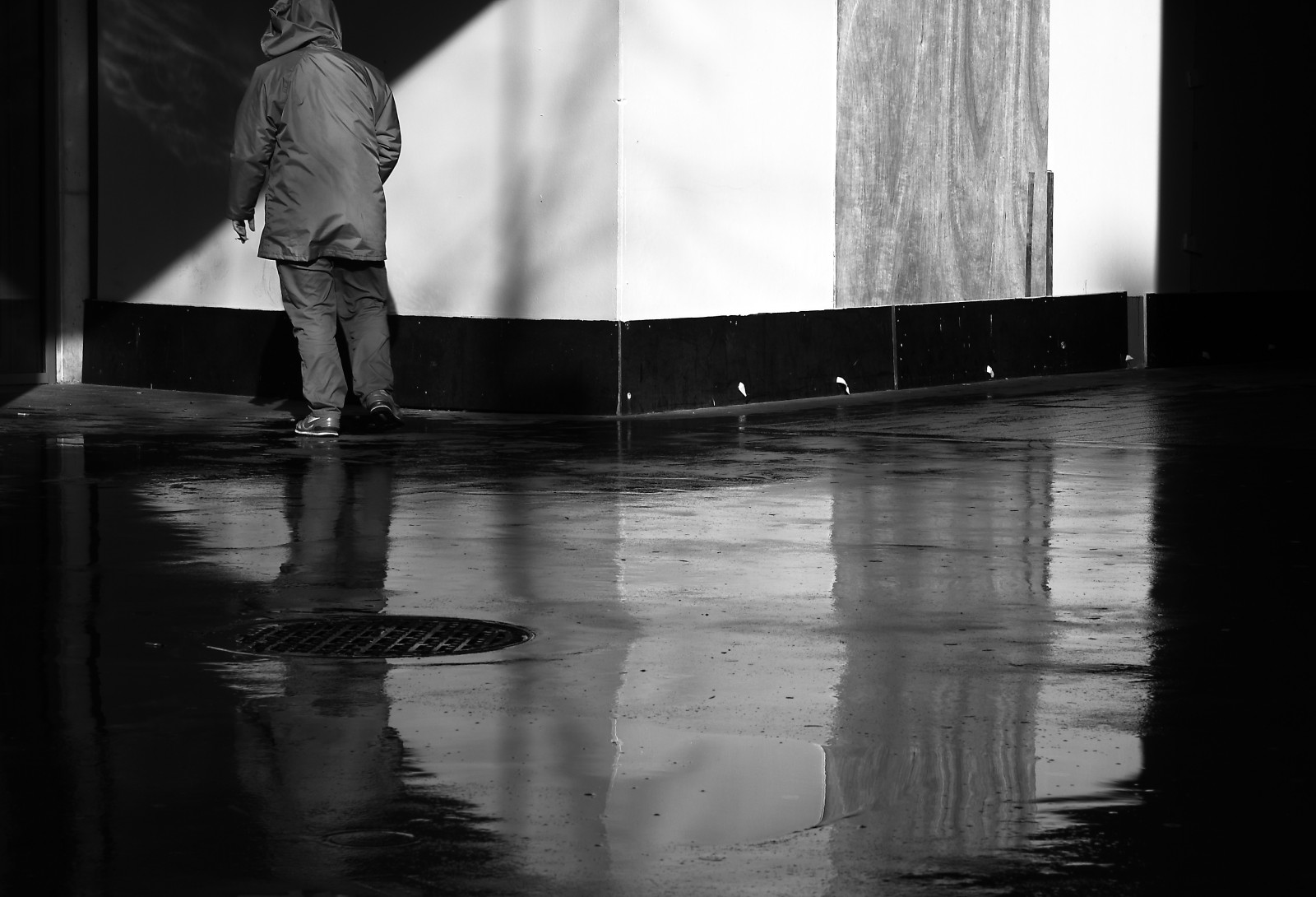 bílý, Černá, černobílý, ulice, voda, městský, odraz, stín, fotografování, stojící, Paříž, úhel, světlo, dívka, Street View, patro, podlaha, dno, fotografie, tma, litovat, reflets, průduch, noiretblanc, blackandwithe, photoderue, momentka, urbanarte, pluie, Lumiere, paris13, photopascalcolin, Černý a bílý, monochromatické fotografování, Film noir, Cir