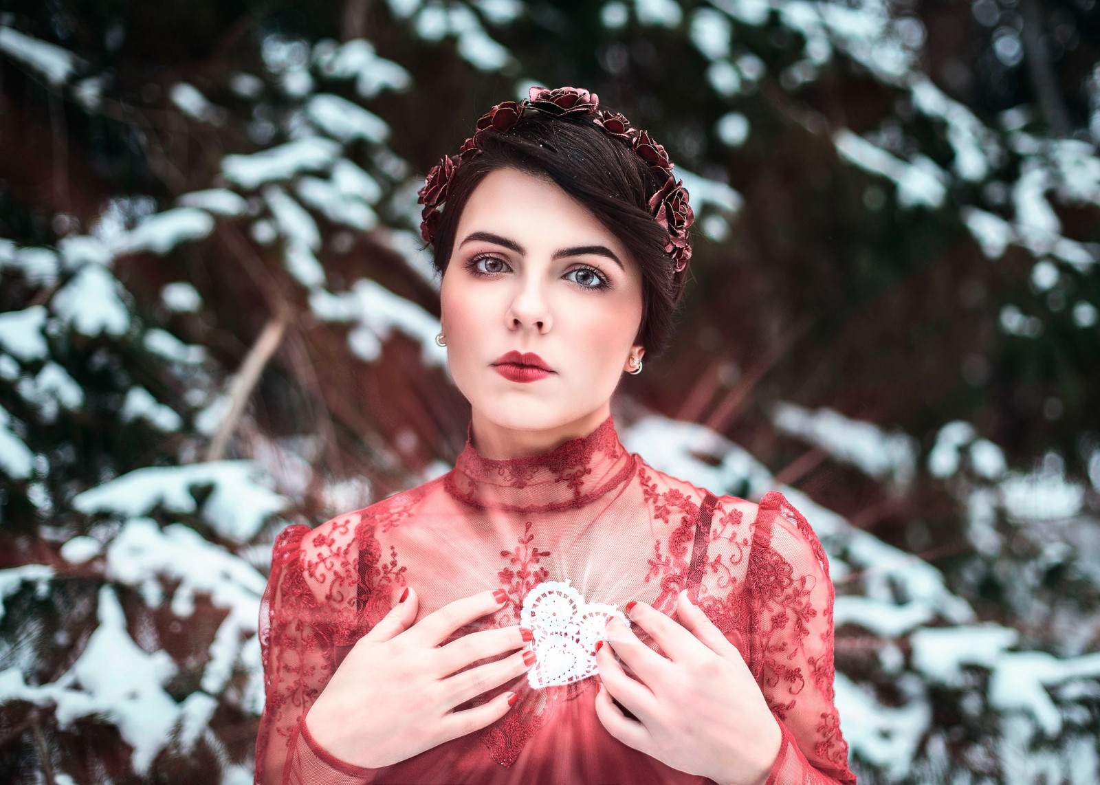 Kobiet na zewnątrz, kobiety, Model, portret, Fantasy sztuki, serce, czerwony, śnieg, zimowy, fotografia, sukienka, moda, wiosna, odzież, dziecko, kwiat, dziewczyna, piękno, pora roku, kobieta, dama, Fotografia portretowa, sesja zdjęciowa