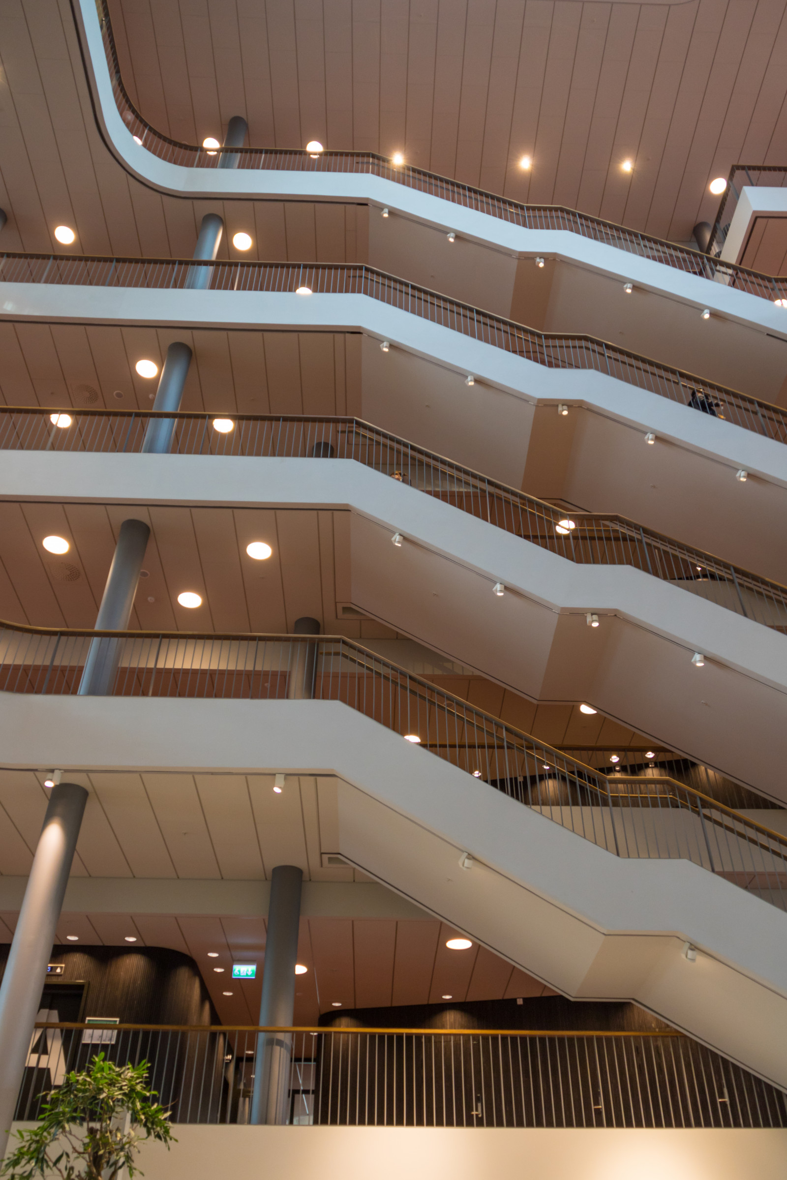 architektura, schody, Vzhled interiéru, struktura, Malm, osvětlení, Malm h gskola, lobby, design, Trappa, strop, fasáda, hlediště, hlavní sídlo, sportovní dějiště, Žaluzie okna, denní osvětlení, kongresové centrum, obchodní dům