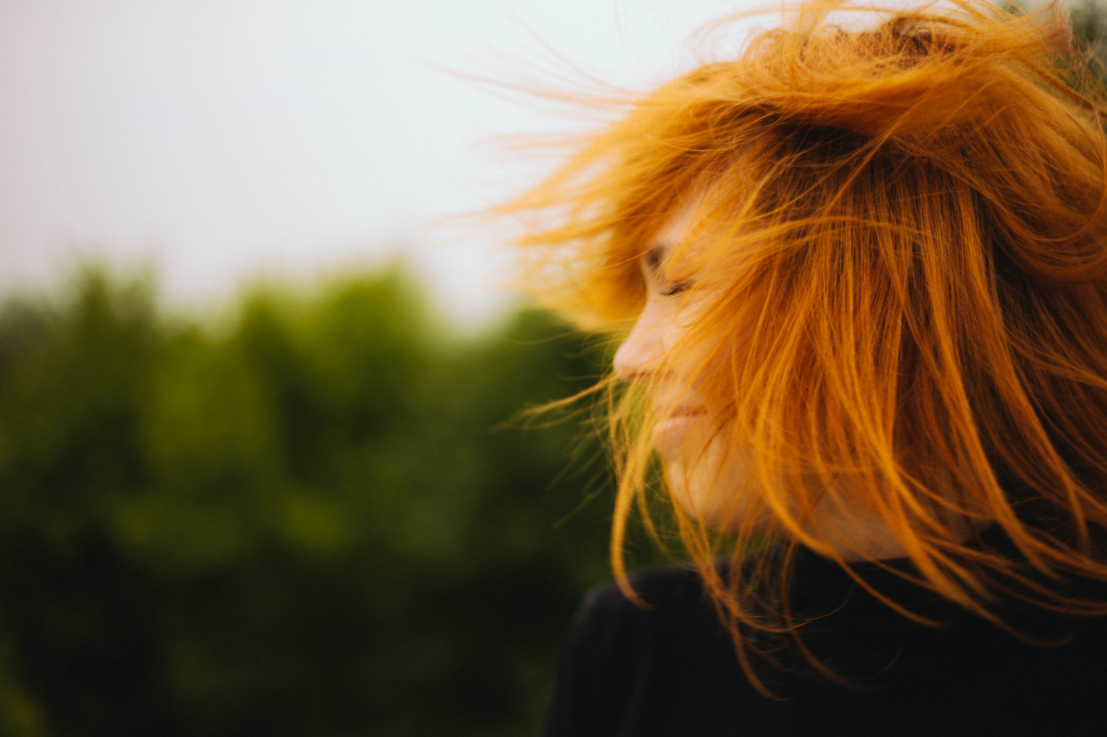 efterår, rød, portræt, mennesker, orange, kvinde, træ, grøn, efterår, pige, smuk, skønhed, mode, Skov, positur, hår, udendørs, model, øjne, skov, farverig, bokeh, udendørs, Rustik, stil, nederdel, kort, brunette, catchycolorsorange, bokehwhores