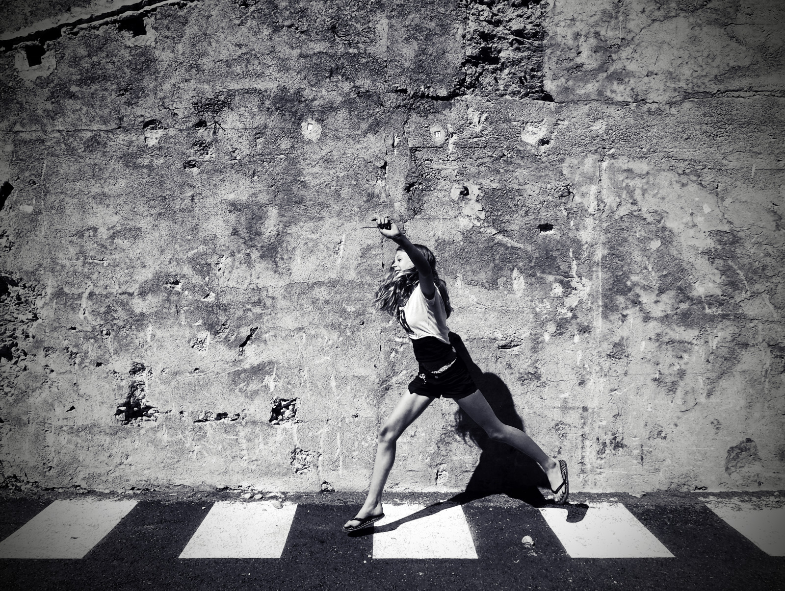 ดำและขาว, bw, สีขาว, ดำ, ฤดูใบไม้ผลิ, กระโดด, การเคลื่อนไหว, สจ๊วต, streetphotography, มาก, ซัมซุง, ทางข้าม, Zwart, ปัญญา, โหยหวน, zebrapad, straatfotografie, กระโดดรอบ ๆ, ซัมซุงกาแล็กซี, dgawc, samsungekgc110, 52in2014, 22movement, Rondspringen