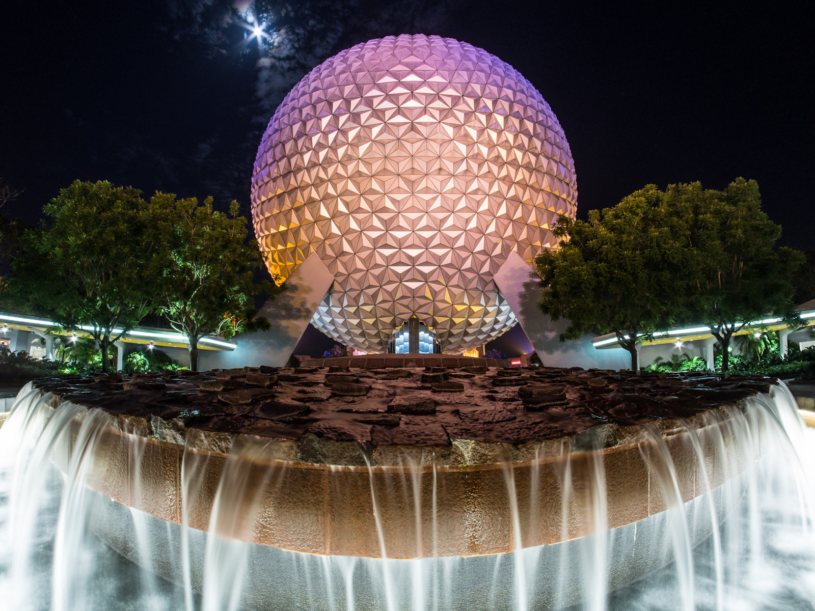กลางคืน, น้ำ, การสะท้อน, จอด, ทรงกลม, โลก, ดวงจันทร์, ยานอวกาศ, โลก, ดิสนีย์, น้ำพุ, Epcot, Olympus, เบา, ต้นไม้, rokinon, สนุก, omd, em5, 75 มม, การพักผ่อนหย่อนใจ, แหล่งดึงดูดนักท่องเที่ยว, คุณลักษณะน้ำ, สวนสนุก, walt, wdw