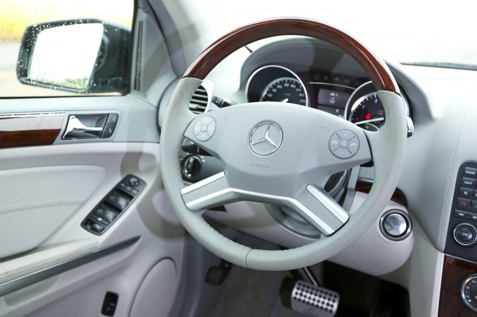 auto, vozidlo, Mercedes Benz, volant, limuzína, Carlsson, 2012, netcarshow, netcar, obrázky vozidel, photo auto, CGL45, založené na Mercedes Benz GL, kolo, okraj, pozemní vozidla, automobilový exteriér, automobil make, luxusní vůz, kompaktní vůz, crossover sUV, sportovní užitkové vozidlo, Mercedes Benz m třída, Mercedes Benz třídy GLK, Mercedes Benz B Třída, mercedes benz r class, Mercedes Benz gl class, Mercedes-Benz Viano