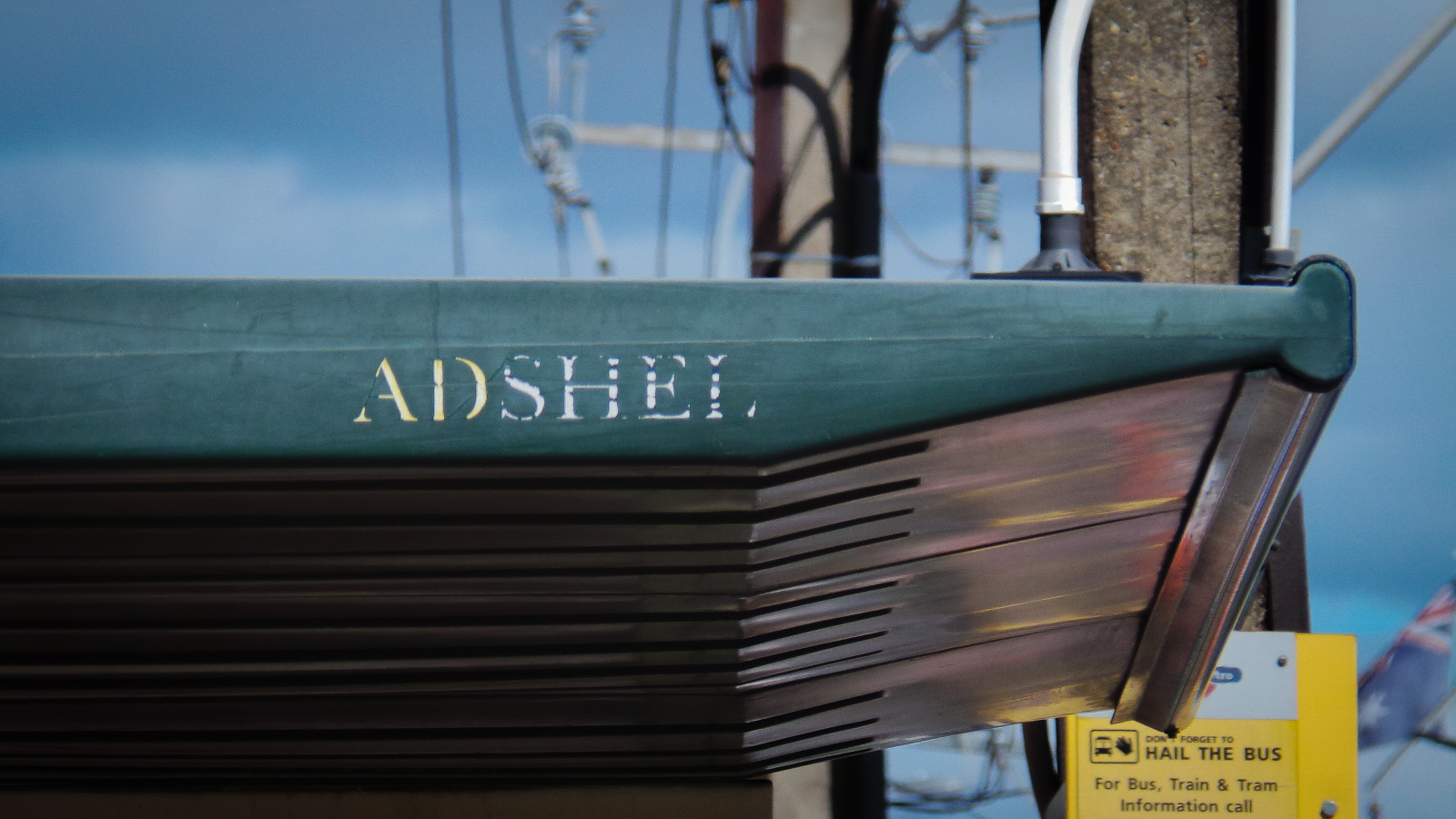 modrý, střecha, nebe, zelená, podepsat, žlutý, elektrický, Napájení, Samsung, autobusová zastávka, kabely, Adelaide, drážky, medicalcentre, Stobiepole, Velká písmena, Adshel, Hindmarsh, theen, Adelaidemetro, portroad, Hailthebus