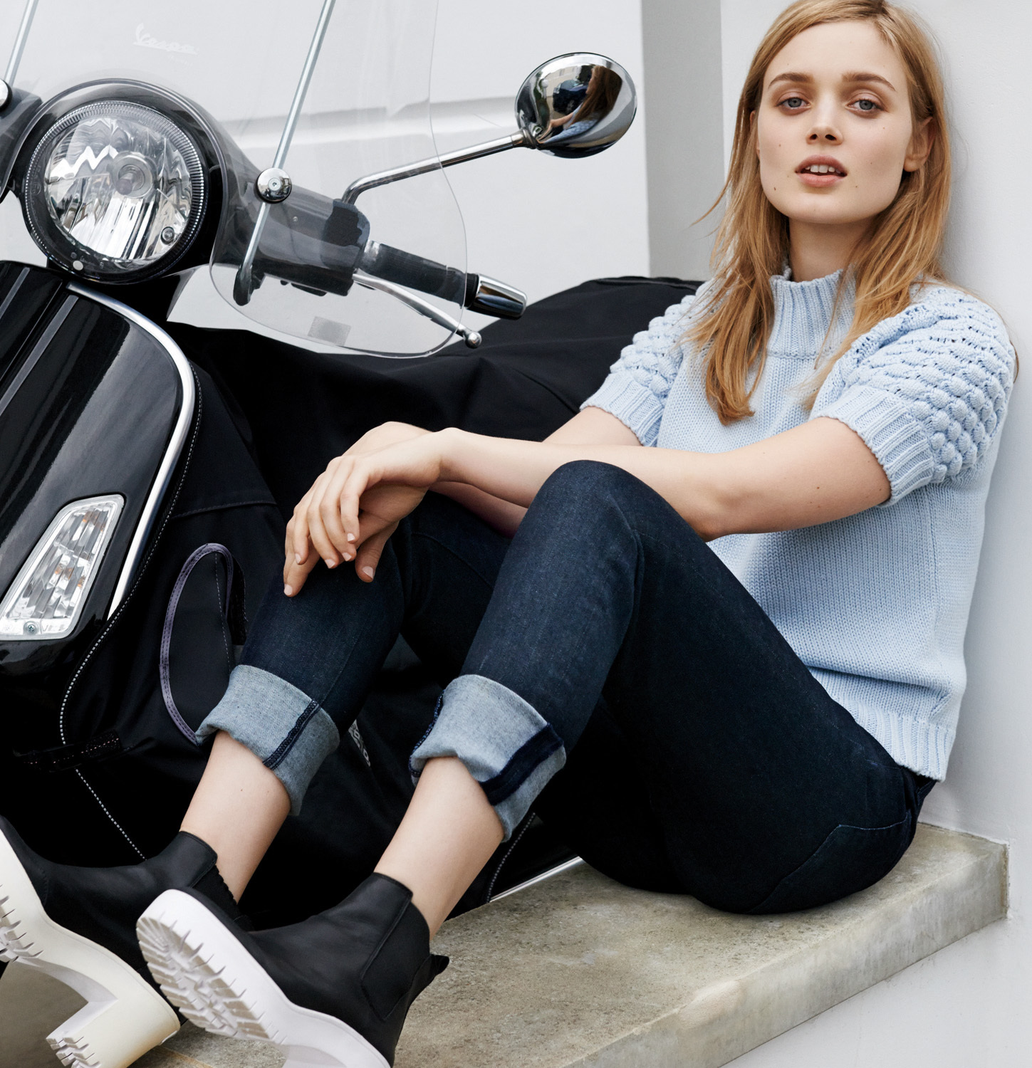 Bella Heathcote, modré oči, osobnost, blondýnka