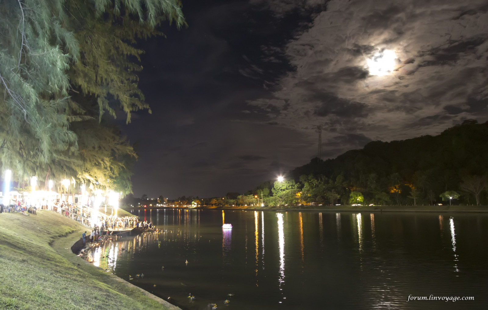 jídlo, moře, záliv, noc, jezero, voda, odraz, Měsíc, pobřeží, řeka, Thajsko, květ, phuket, phuketian, Naiharn, phuketphotographernet, forumlinvoyagecom, httpforumlinvoyagecom, loi, Krathong, vodní, landform, tělo z vody, vodní prvek