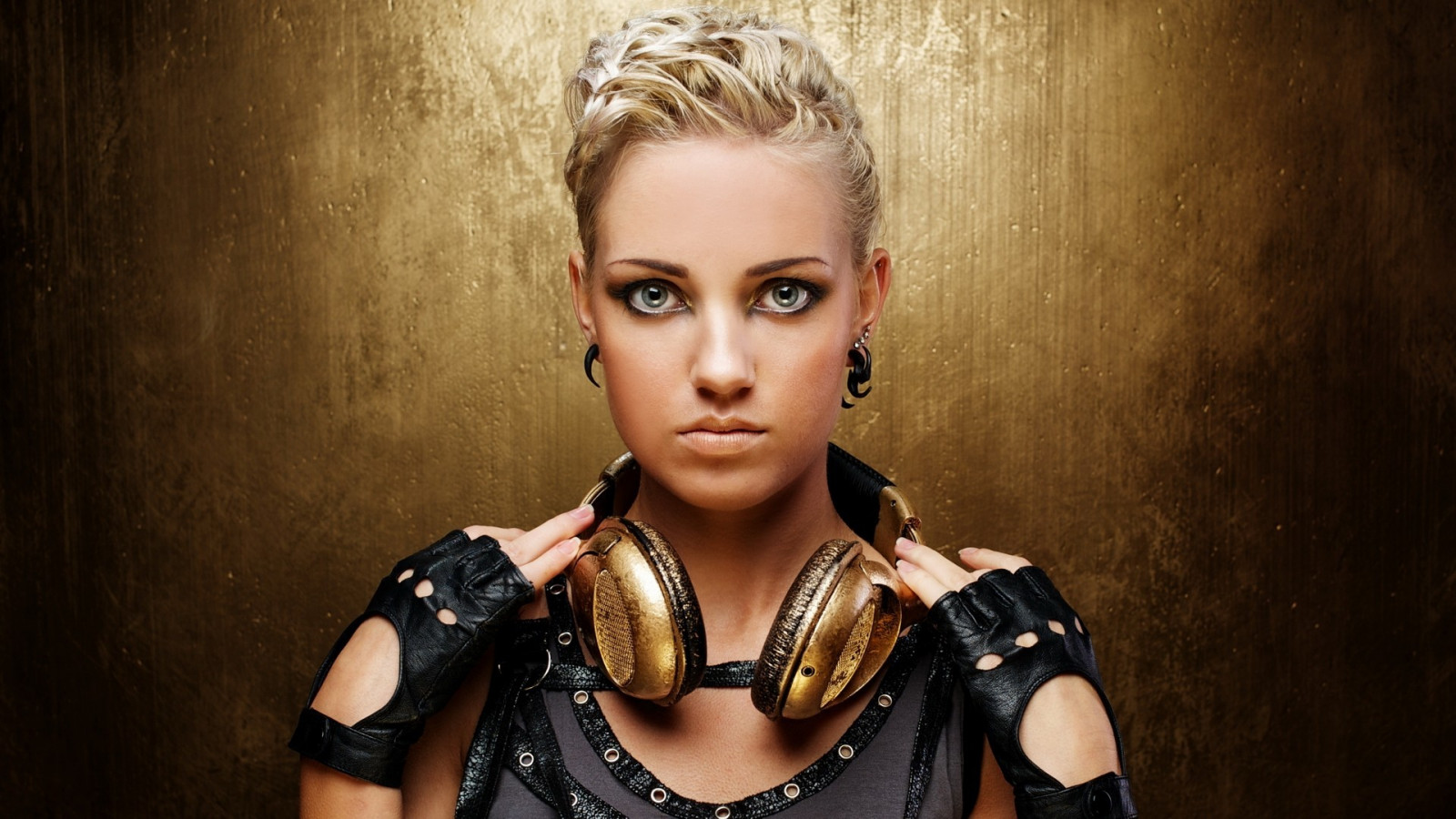 Wallpaper : black, women, model, blonde, blue eyes, dress, fashion