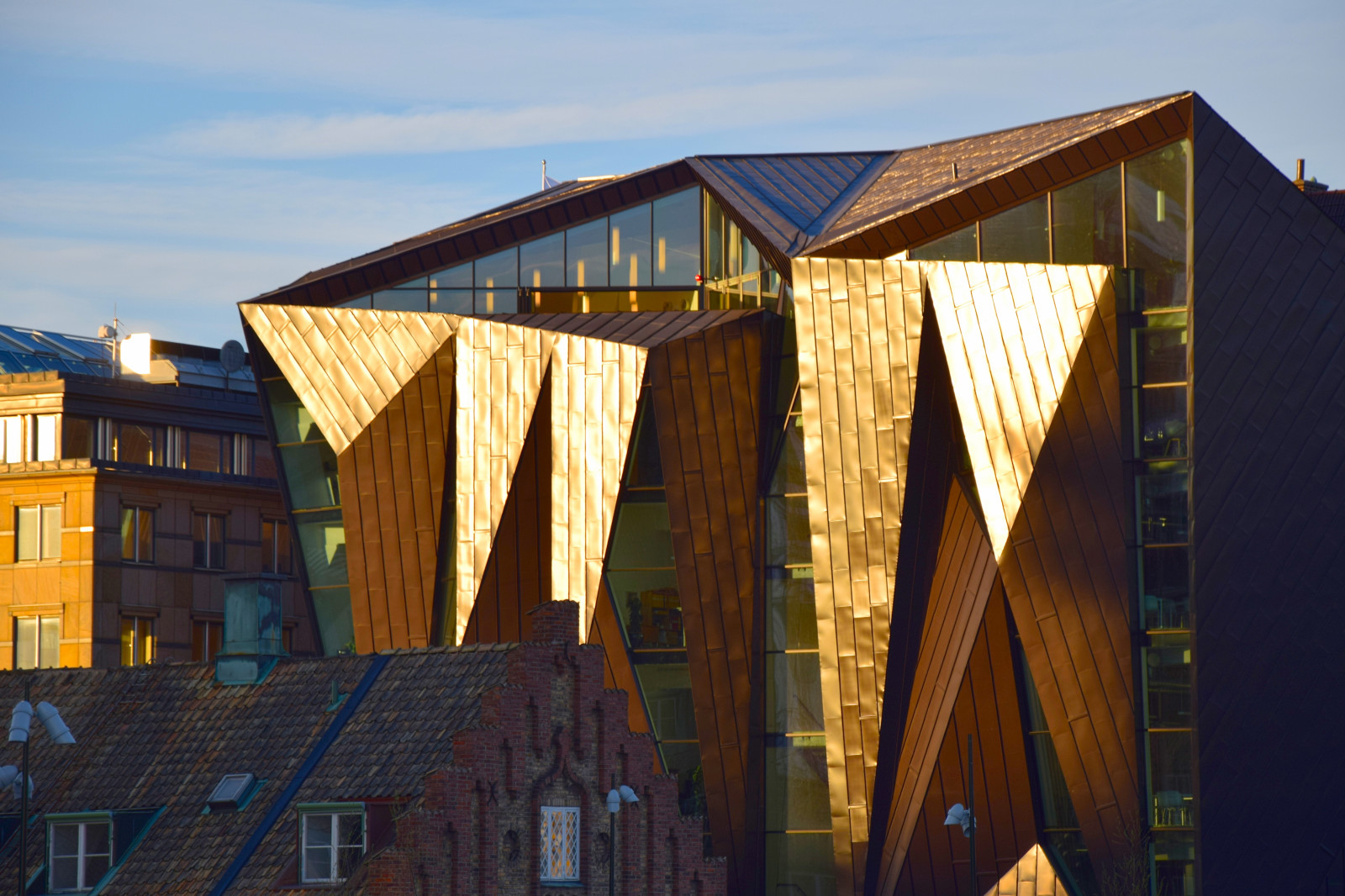 město, architektura, budova, odraz, dřevo, Dům, Malmo, WMU, kůlna, worldmaritimeuniversity, formulář, design, střecha, kimutzonarkitekter, danskform, tornhuset, domů, profesionální, fasáda, obytný prostor, outdoor struktura