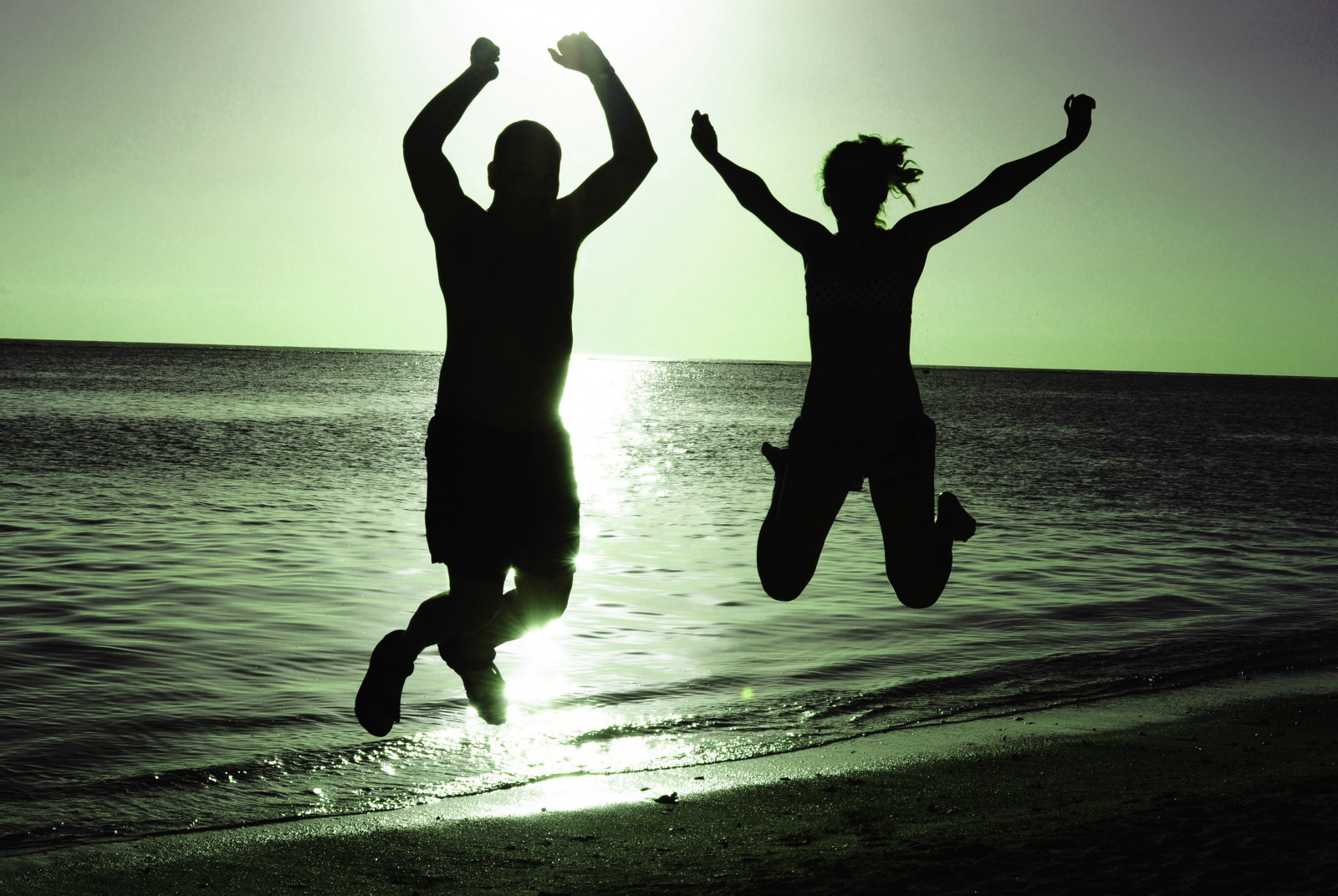 oceán, rodina, západ slunce, dovolená, slunce, slunečnímu záření, Dovolená, pláž, voda, silueta, skok, skákání, písek, Nikon, Táto, indický, dcera, siluety, srpen, spolu, Mauritius, nastavení, skákající, třpytivé, 2013, D5000, elementsorganizer11