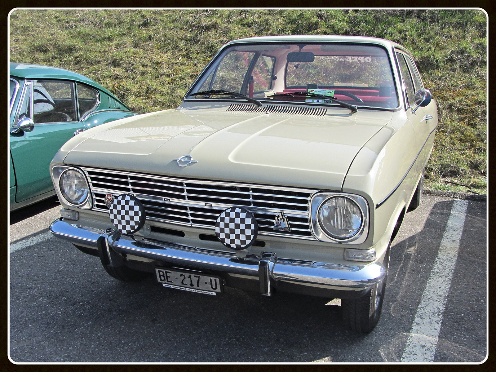 starý, auto, vozidlo, kapuce, Švýcarsko, B, klasická auta, Oldtimer, voiture, Opel, Němec, limuzína, Kadett, auto, automobil, klasický, Schweiz, worldcars, Klassik, Wagen, automotive, staré auto, suisse, automobilového designu, automobilový exteriér, rodinný vůz, nárazník, kompaktní vůz, motorové vozidlo, starožitný auto, kolektor, mřížka, Freiburg, pkw, Fribourg