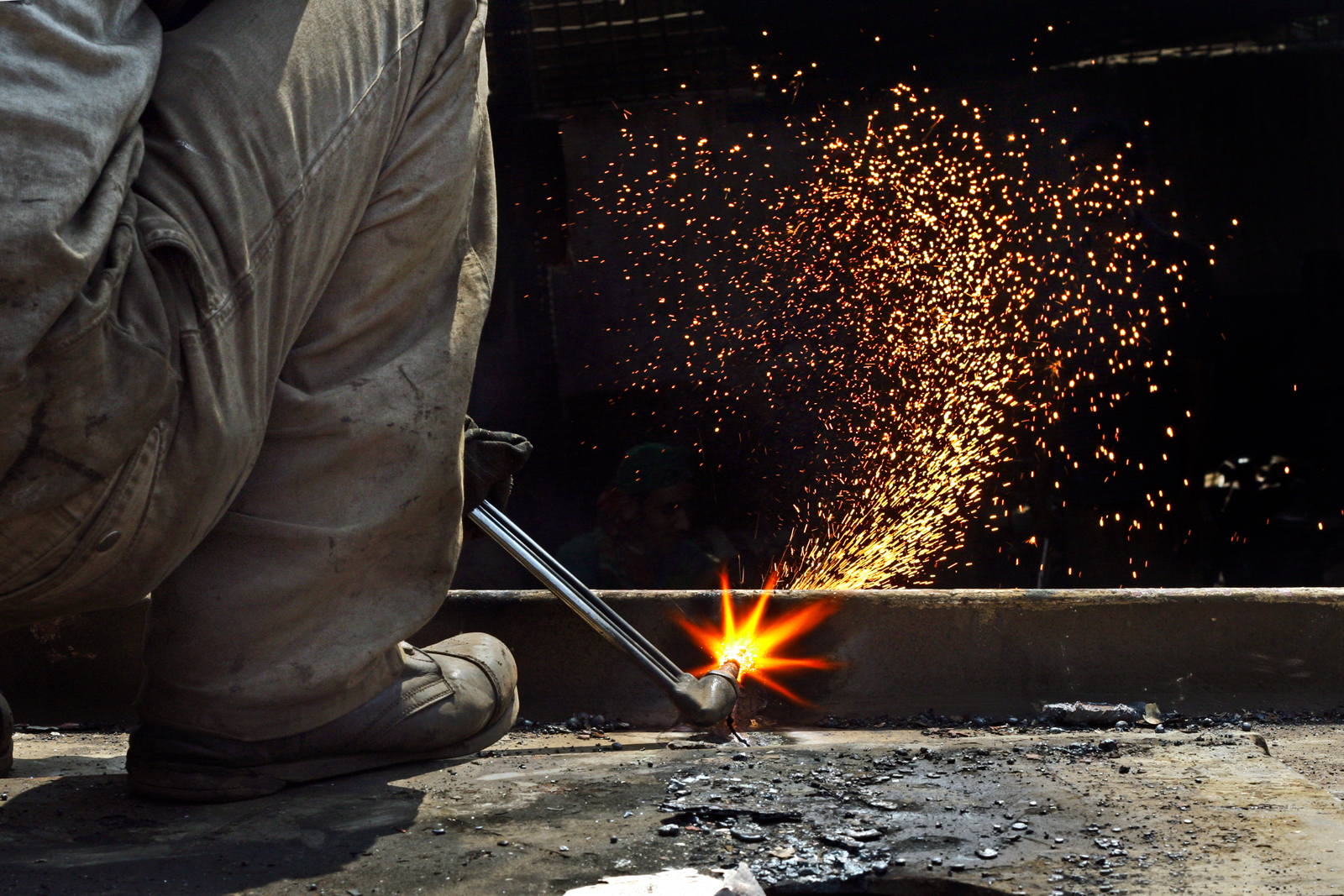 fra, lys, rød, mennesker, orange, gader, farve, mølle, hjem, farver, dedikation, gul, tak, Canon, vidunderlig, brand, 350d, til, det her, tilbage, arbejdere, ven, farver, Jeg er, du, sparke, kender, Ånd, bror, stål, være, hårdt, streetphotography, fotografer, kamp, højre, indre, glimte, har, en gang til, din, rejse, til, arbejder, knus, enkelt gang, sikker, En anden, dhaka, vinde, æsler, bp, gå glip af, dost, de der, Bangladesh, skal nok, rullende, sådan, dårligt, antænde, støttende, Bangladesh, Tahsin, jeg, iswheretheheartis, apurbo, agaz, mashroor, Nitol, bangladeshiphotographers, jatrabari, kazitahsinagazapurbo, nomatterhowtoughtheupcomingjourneyseem, nomatterhowlonelyyoufeel