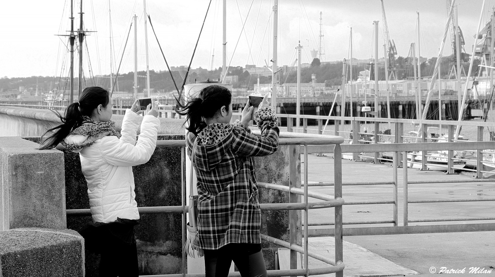 krajina, bílý, Černá, loď, loď, černobílý, moře, město, ulice, voda, silnice, luk, fotografování, Fotoaparát, fotograf, svatý, rybolov, Noir, plachtění, infrastruktura, Černý a bílý, tělesné, dívky, saariysqualitypictures, fotografie, oceán, přístav, přístav, fotografie, nábřeží, quai, bóje, mer, bateau, plachetnice, blanc, noiretblanc, nb, Plouguin, Ploudalmezeau, saintpabu, Pabu, Brittany, bretagne, momentka, rekreace, Iroise, urban area, Černý a bílý, monochromatické fotografování, remorkér, trup, optimistický, Finistere, porsall, peche