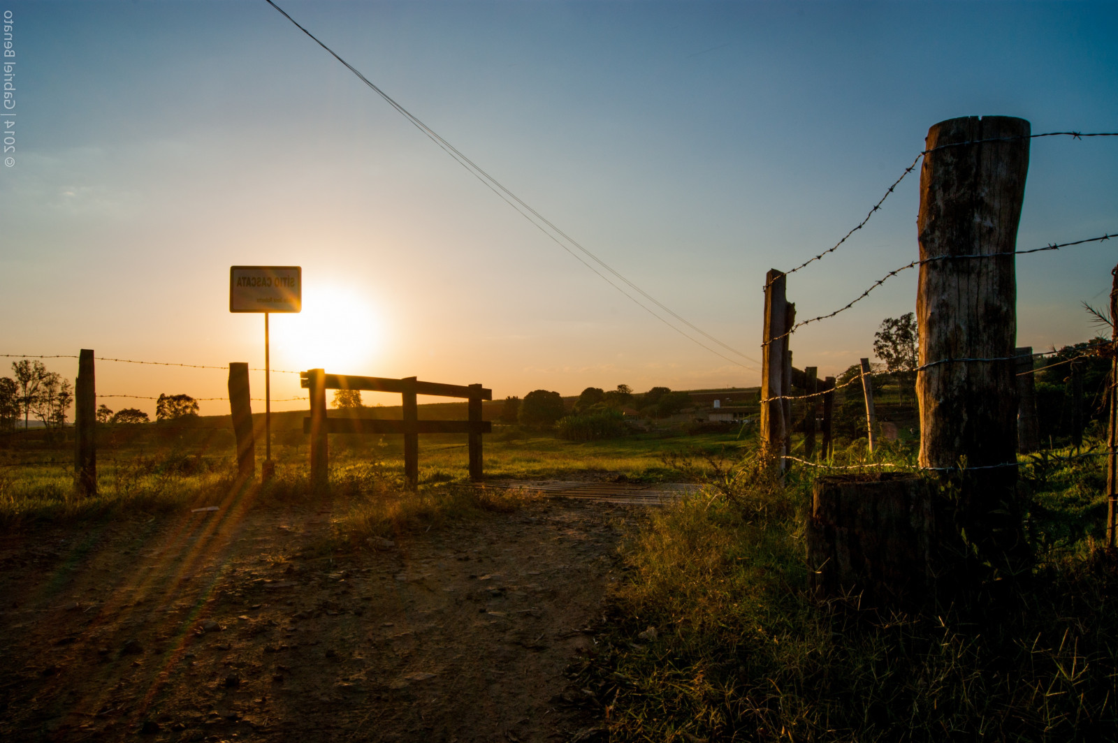 sollys, landskab, solnedgang, nat, himmel, solopgang, aften, morgen, skilte, Sol, solstråler, horisont, hegn, skumring, elektricitet, lys, daggry, landdistrikt, 4592x3056 px