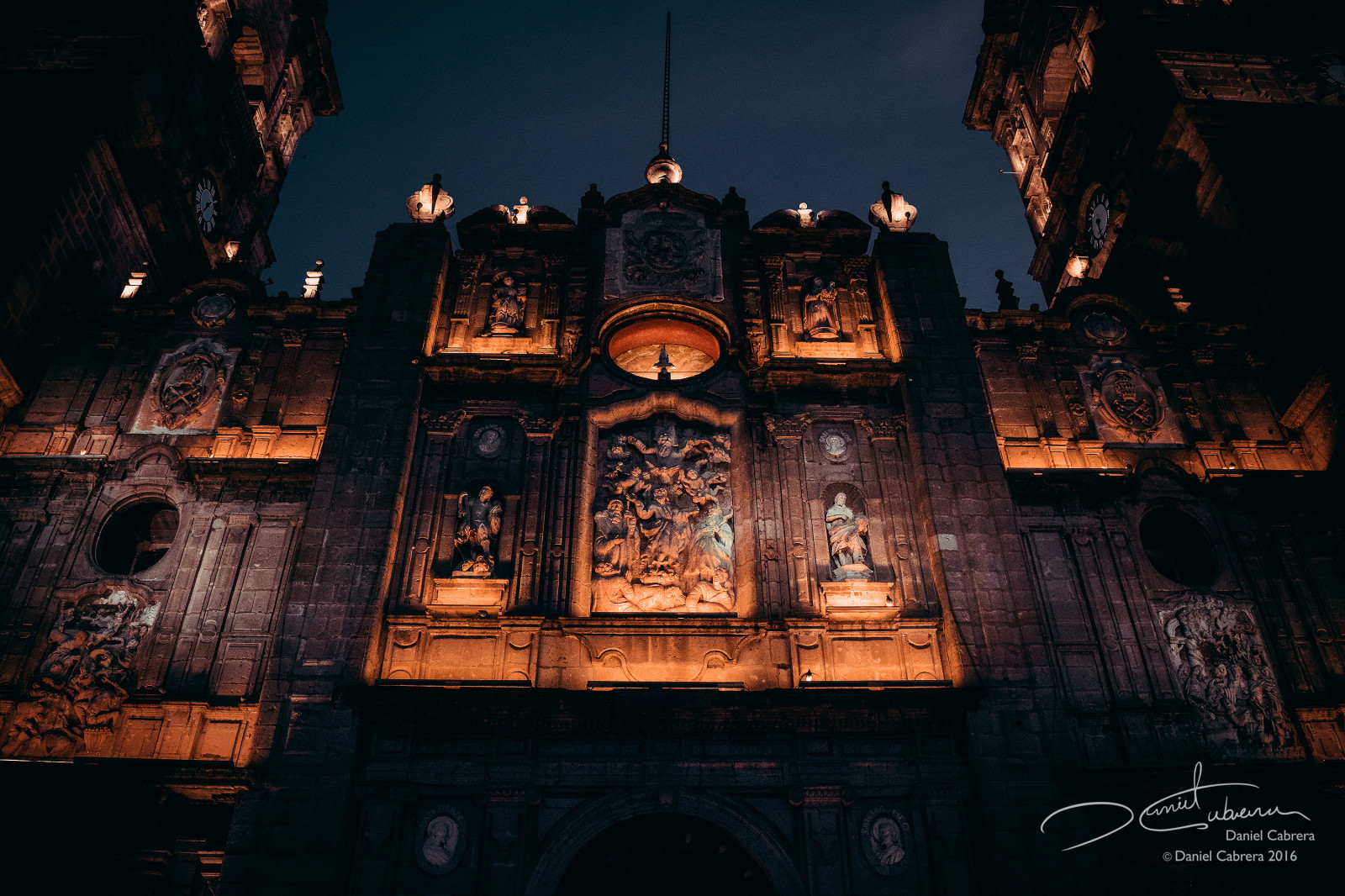 mezník, noc, tma, nebe, osvětlení, turistická atrakce, náboženství, budova, půlnoc, počítač tapeta, fasáda