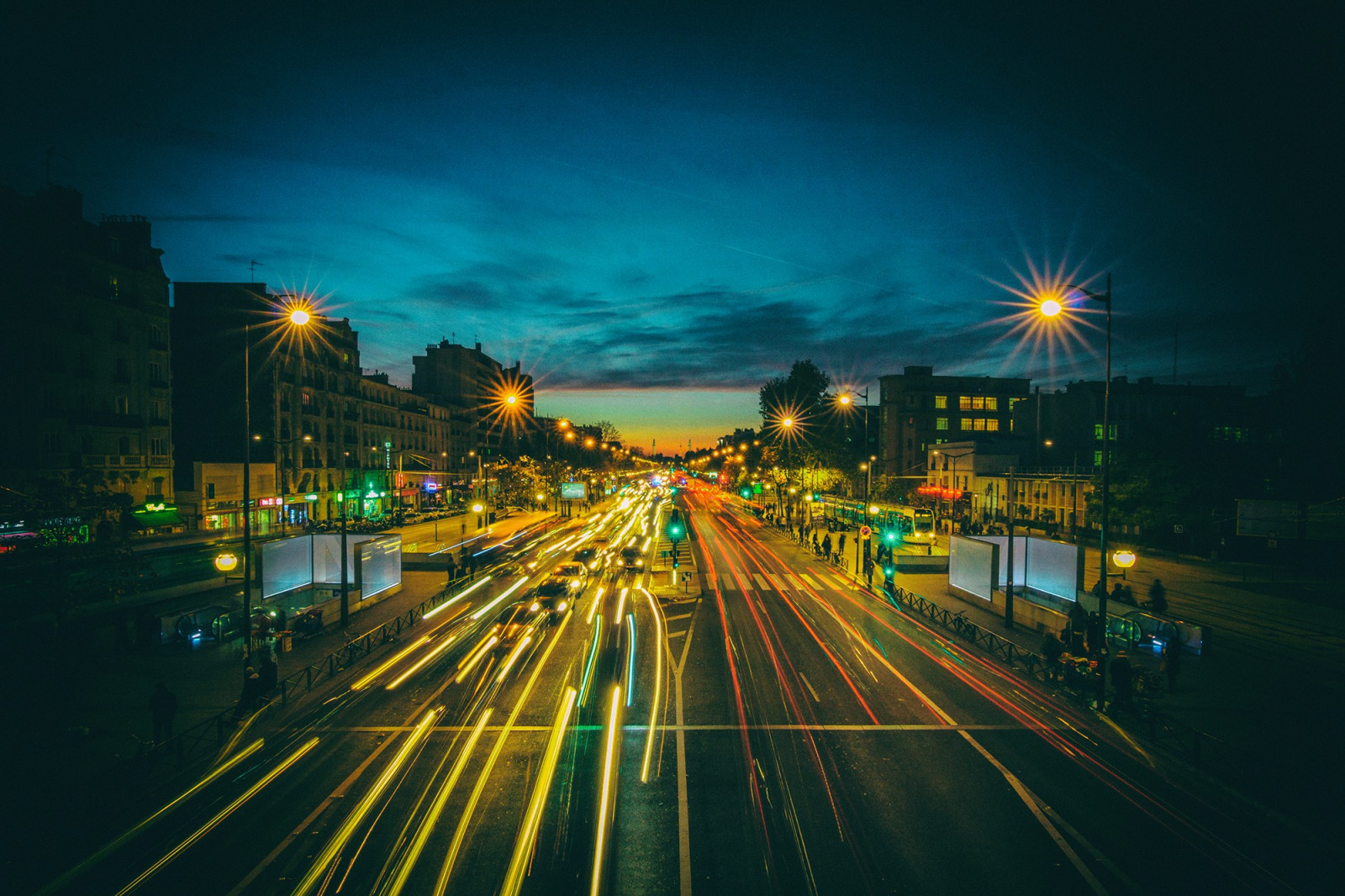 pouliční osvětlení, ulice, panoráma města, noc, městský, silnice, dlouhé expozice, panoráma, večer, znaky, horizont, provoz, Paříž, soumrak, metropole, infrastruktura, světlo, osvětlení, tma, Metropolitní oblast