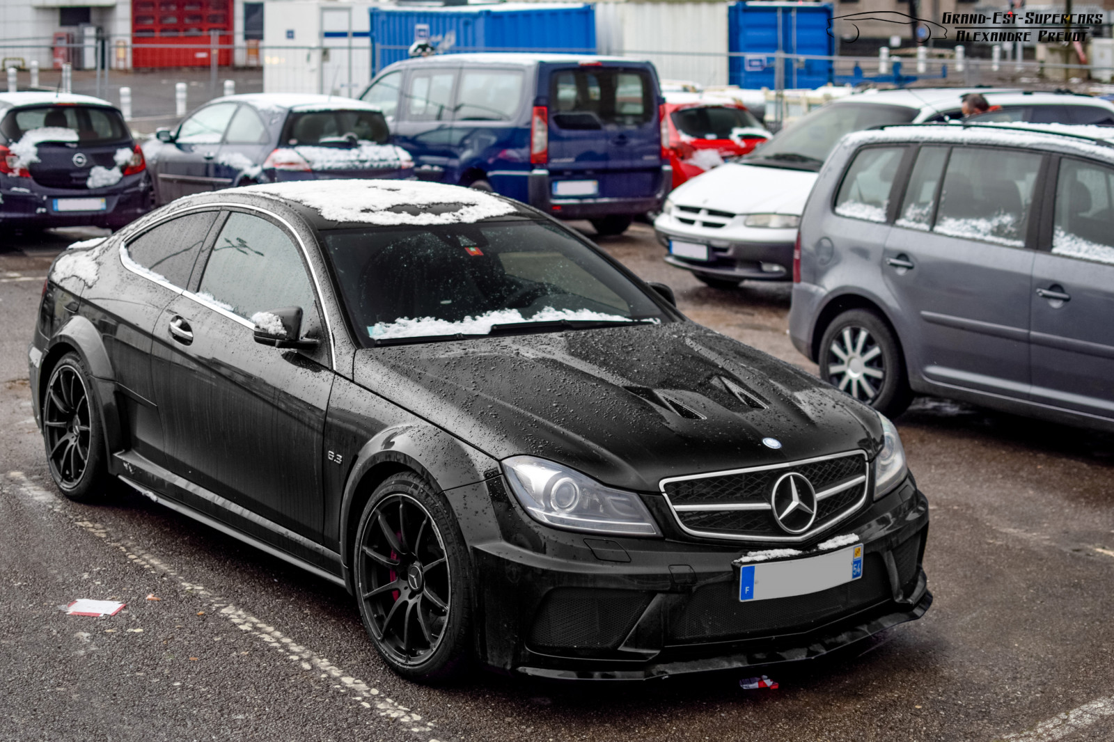 Černá, sport, ulice, auto, vozidlo, silnice, Supercars, Mercedes Benz, Mercedes Benz E Class, Francie, sportovní auto, doprava, kupé, Mercedes Benz SLS AMG, trasa, voiture, výkon auta, parkoviště, exotický, limuzína, kolo, cars, auto, nancy, automobil, okraj, superauto, BERLINE, evropský, worldcars, 54, automotive, exotické, luxe, automobilového designu, automobilový exteriér, luxusní vůz, rodinný vůz, nárazník, kompaktní vůz, motorové vozidlo, automotive pneumatiky, osobní luxusní automobil, výkonné auto, sportovní sedan, Mercedes Benz W212, městské auto, střední velikost auta, ges, auto part, Lorraine, Mercedes Benz třídy C, Mercedes Benz třídy CLK, 54000, d placement, grandestsupercars, Meurthe-et-Moselle, automotive wheel system