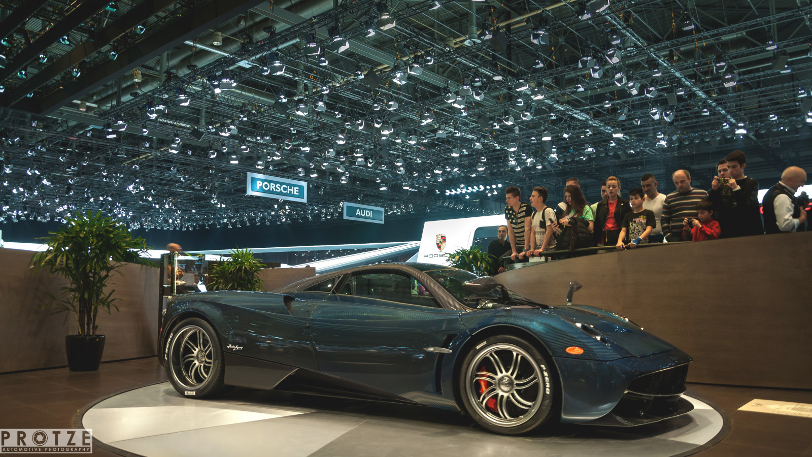 krajina, lidé, Photoshop, město, ulice, auto, městský, BMW, vozidlo, fotografování, Supercars, Volkswagen, Lamborghini, Porsche, McLaren, město, luxus, Nikon, Vyhnout se, život, Evropa, sportovní auto, Ferrari, Maserati, Bugatti, ZMIJE, Pagani, Huayra, Adobe, Lightroom, výkon auta, MM, rýžování, benz, 5, 18, kolo, cars, styl, motor, superauto, mercedes, d90, CS6, evropský, editace, 105, motorsport, carphotography, Modena, 599, 360, GTB, pozemní vozidla, automobilového designu, závodní auto, automobil make, luxusní vůz, auto show, Bently