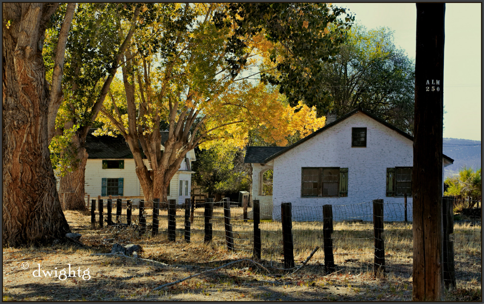 landskab, bygning, græs, himmel, træ, hus, landsby, Canon, by, sommerhus, skur, ejendom, træ, efterår, 24105, blad, plante, hjem, ca, Topaz, 6d, plantage, ps, facade, øde, stuehus, ranch, landdistrikt, vedplante, boligområde, udendørs struktur, ejendom, ejendom, bjælkehytte, sandsynligt