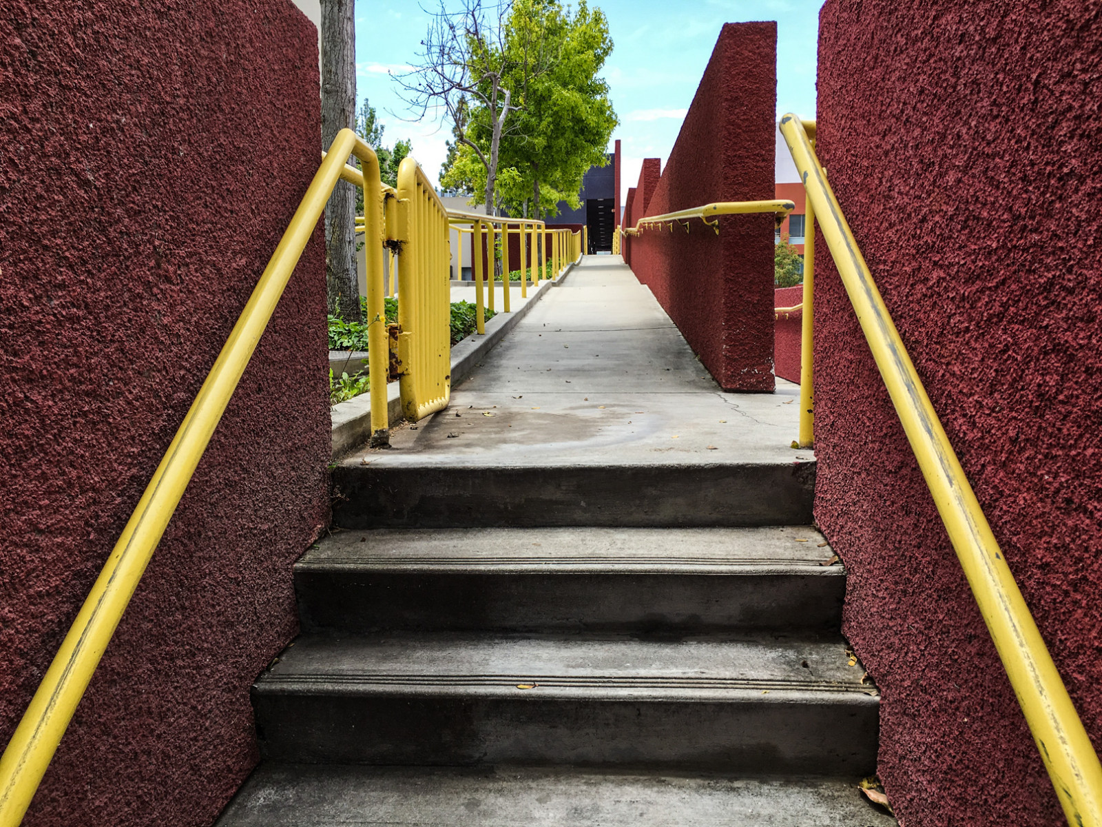 žlutý, schody, čára, úhel, povrch vozovky, zábradlí, asfalt, rekreace