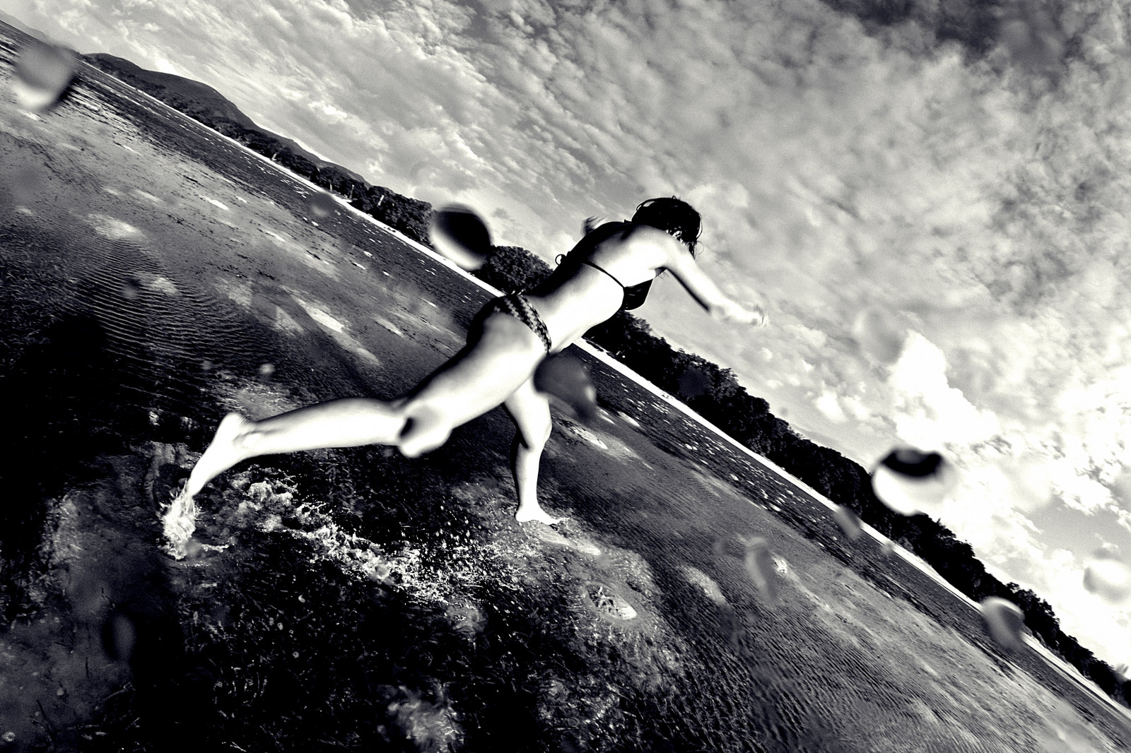 oceán, Nový, nebe, Černý a bílý, žena, Ryba, oko, pláž, voda, dívka, mraky, skok, Nikon, eau, úhel, Pacifik, noiretblanc, akce, laguna, rybí oko, ciel, mraky, 8mm, fille, plage, poe, nouvelle, Caledonia, Grans, saut, Caledonie, lagon, Bourail, Pacifique, Samyang, D3100