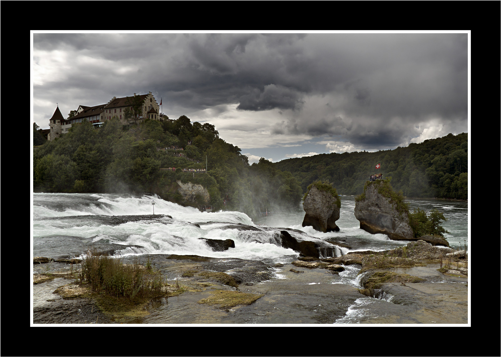 stromy, nebe, bouřka, hrad, voda, mraky, Rio, les, řeka, Německo, krajina, ostrov, agua, arboles, Suiza, Riviere, paisaje, ciel, Bosque, cielo, mraky, Tormenta, Alemania, Isla, Frontera, castillo, Catarata, hranice, rin, rihn, swizertland, r ORIN, dapagroupmeritaward, goldstaraward, rhinriver, colorcolordigitalimpresinlambdapaisajeterminada, rhinfallen, joseluisdurante