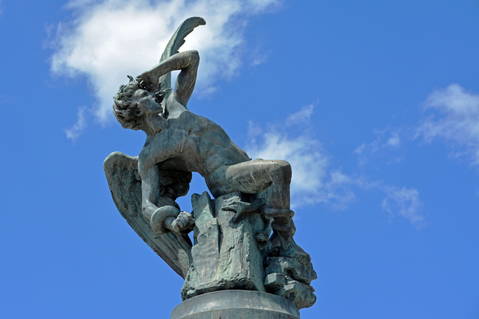 park, modrý, nebe, espana, UMĚNÍ, socha, azul, anděl, Španělsko, Europa, Evropa, arte, fuente, cielo, padlý, font, ďábel, Ricardo, Diablo, blau, estatua, Caido, Demonio, Espanya, Bellver