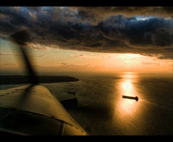 sunset,sea,night,sunlight,ship,reflection