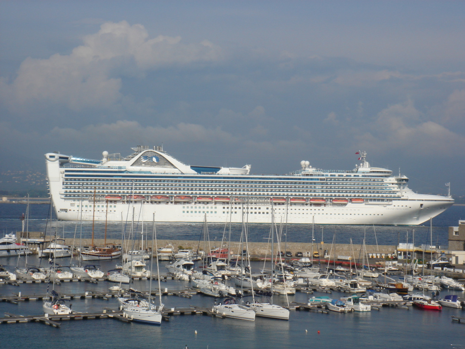 เรือ, ทะเล, ยานพาหนะ, เรือสำราญ, ท่าเรือ, อายาชชอ, ท่าเรือ, เรือบรรทุกสินค้า, ล่องเรือ, croisi ใหม่, ปู่ย่าตายาย, การขนส่งสินค้า, เรือยนต์, เรือโดยสาร, เรือเดินสมุทร